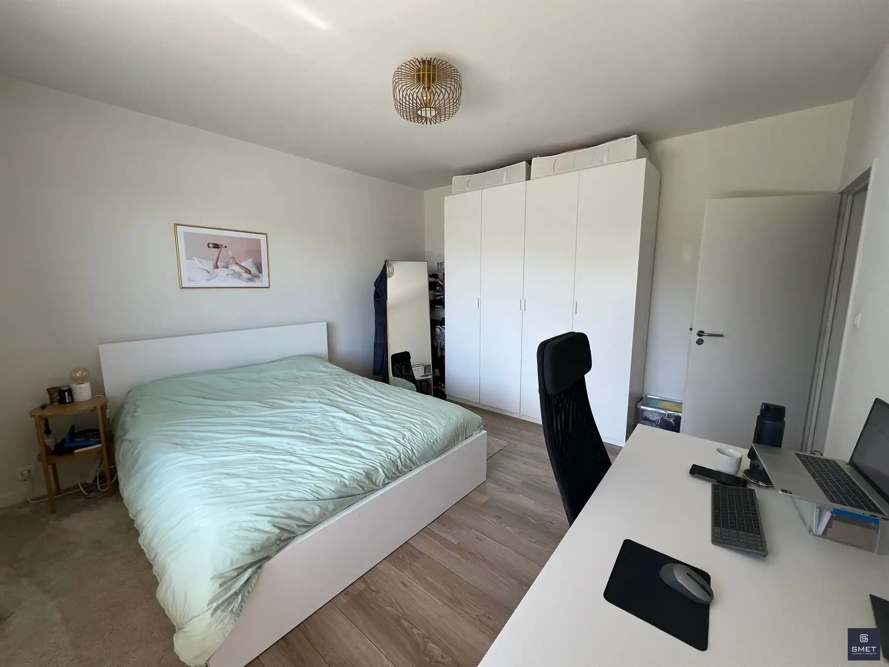 Gerenoveerd appt met 2 slpks, terras en garage foto 20