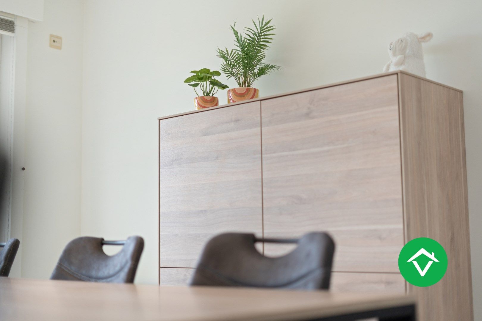Instapklare woning met 3 slaapkamers en groene tuin te Koekelare foto 9