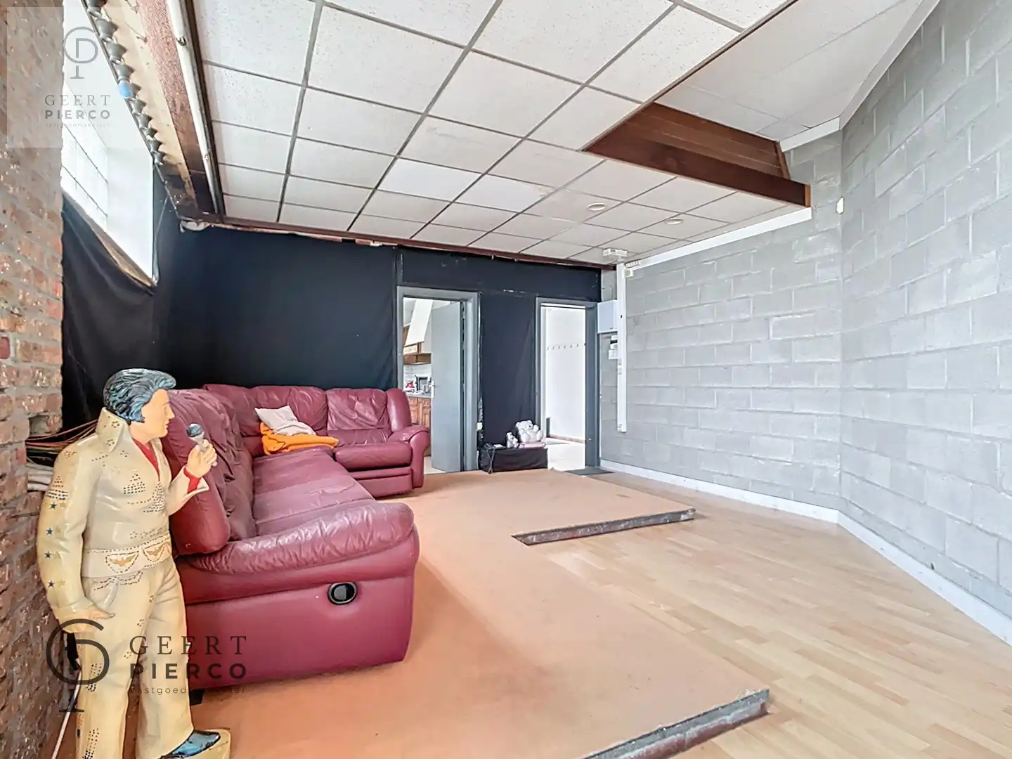 Multifunctioneel pand gelegen op een zeer gunstige locatie. foto 18