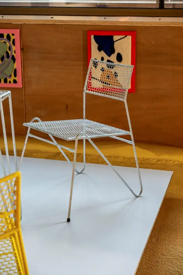 Unieke casco handelsruimte van 125m² op een topligging aan de Broeltorens in Kortrijk foto 8