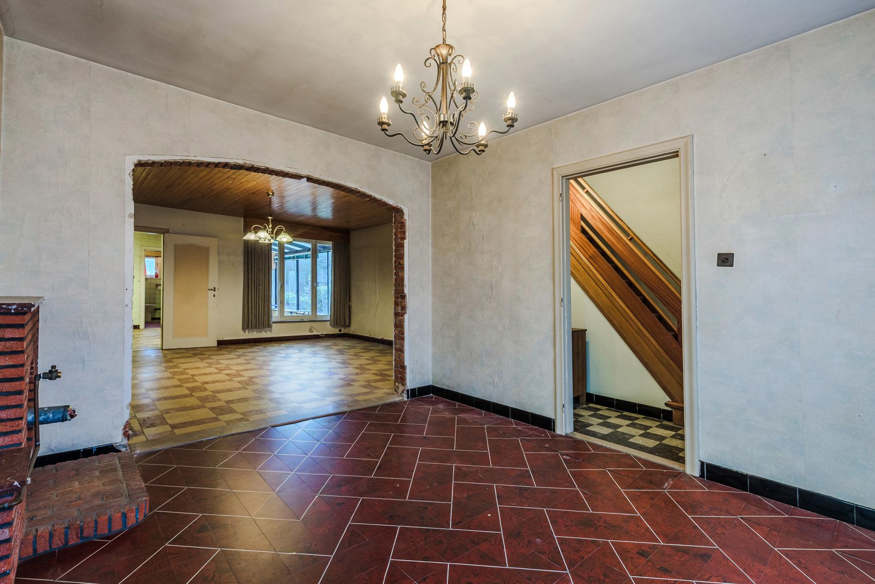 Te renoveren woning met potentieel in hartje Oud-Turnhout foto 2