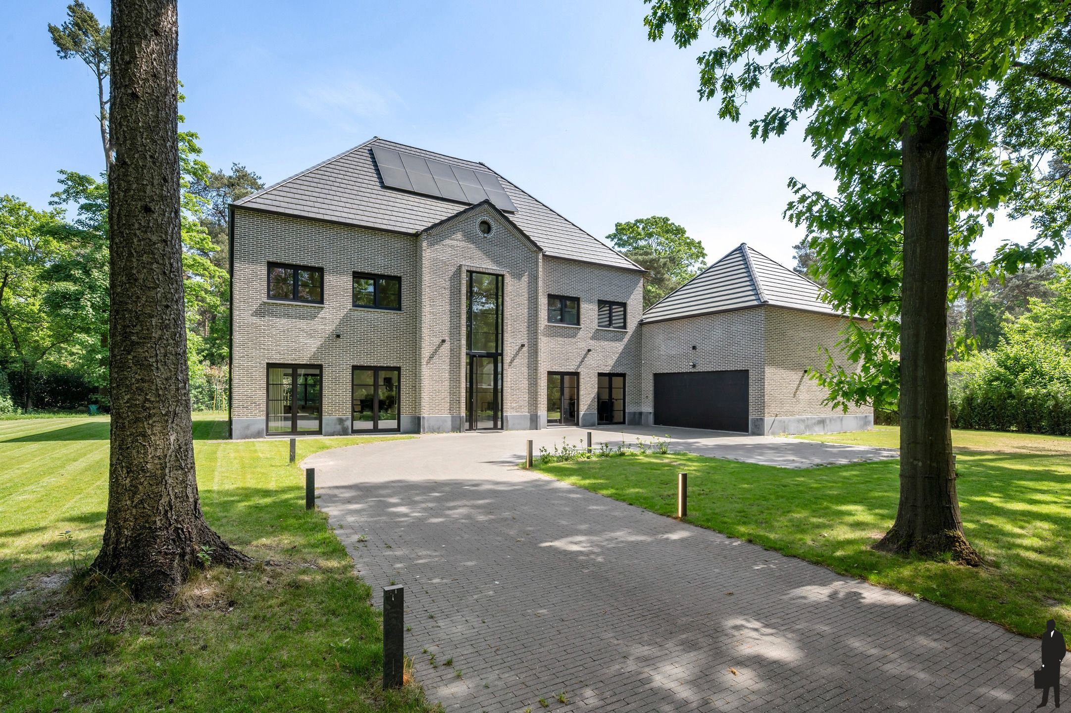 Exclusieve nieuwbouwvilla (2024) in Koningshof, Schoten foto {{pictureIndex}}