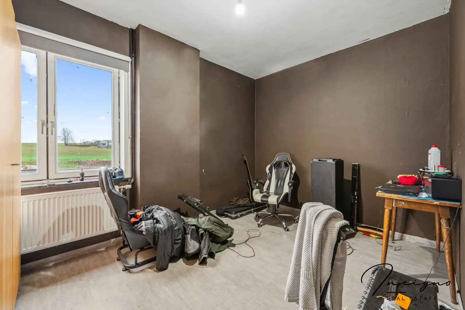 Handelspand met woonst met uitstekende visibiliteit foto 10