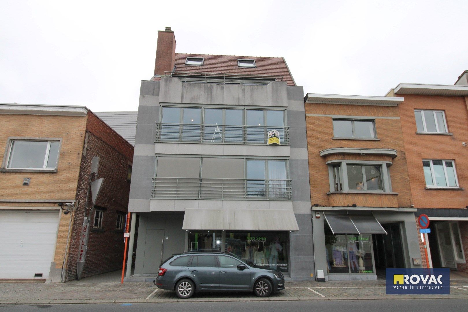 Energiezuinig appartement op absolute toplocatie in centrum Roeselare! foto {{pictureIndex}}