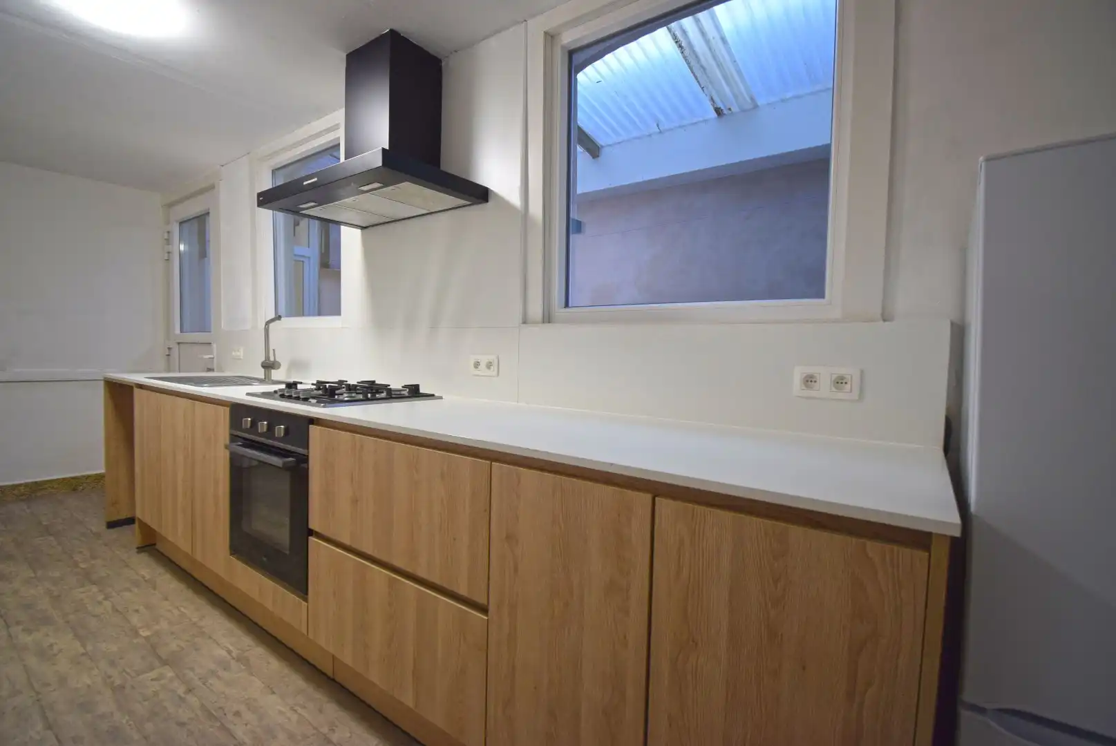 GERENOVEERDE INSTAPKLARE KNUSSE RIJWONING foto 2
