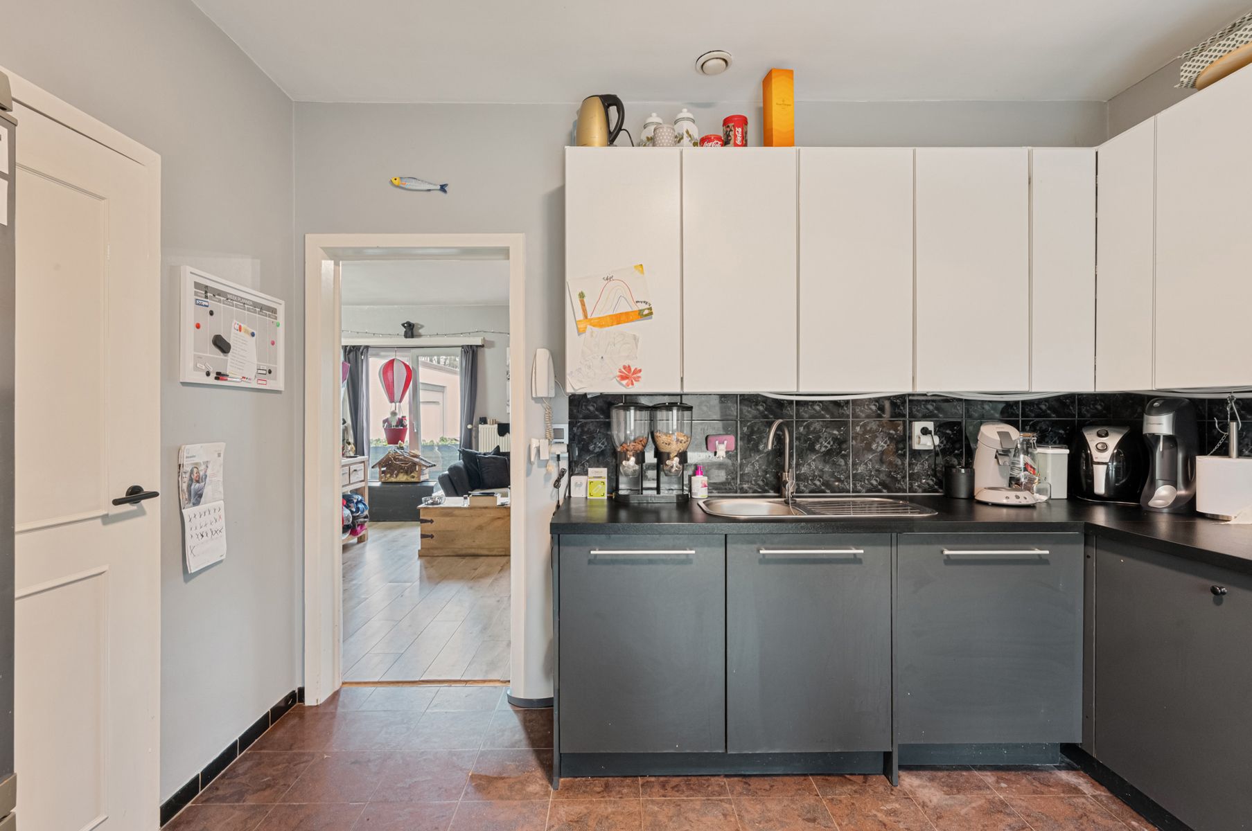 KWENENBOS: woning met 3 kamers, dubbele garage en grote tuin foto 9