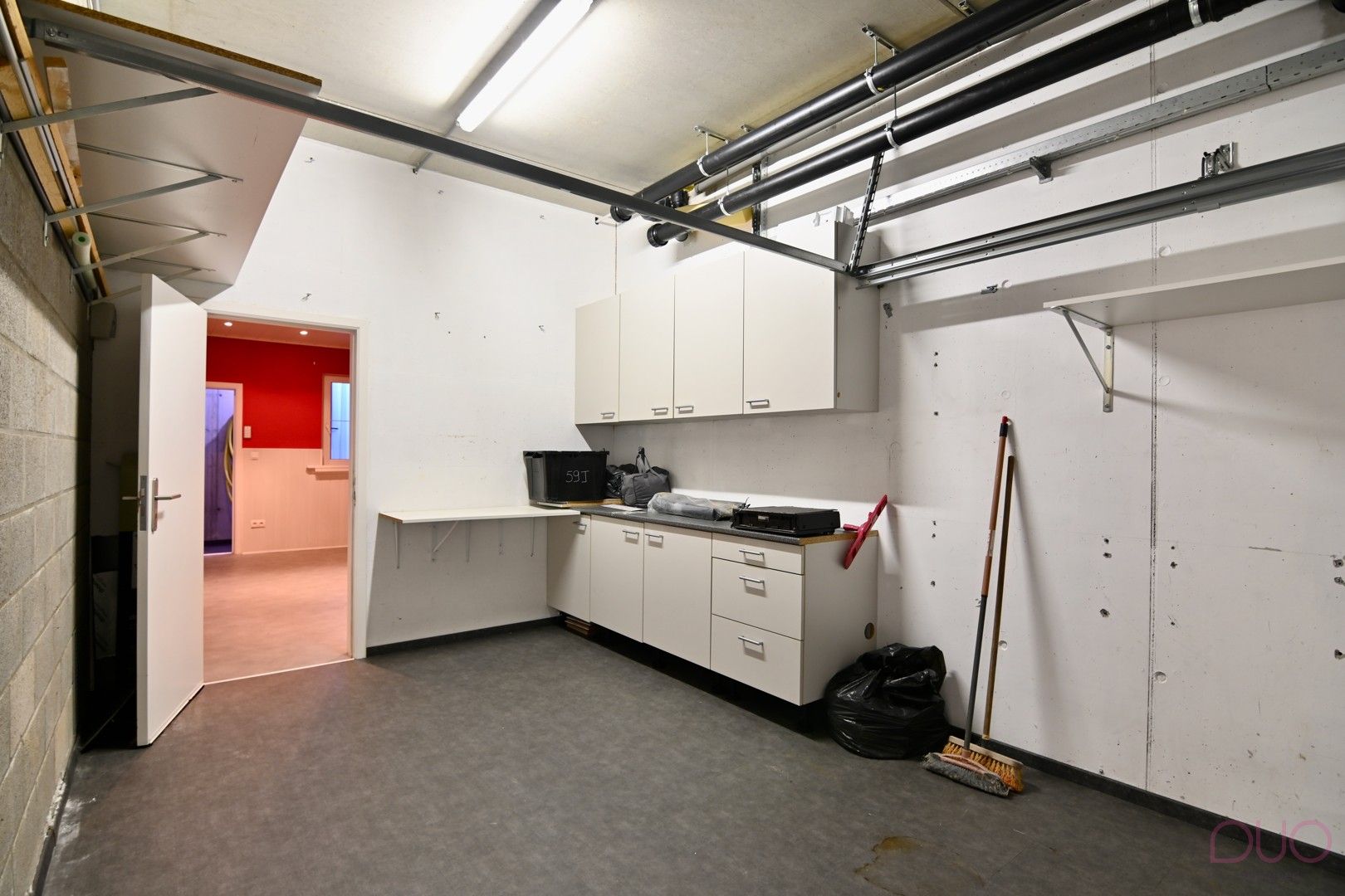 Instapklare, rustig gelegen woning in het hartje van Sint-Truiden foto 15