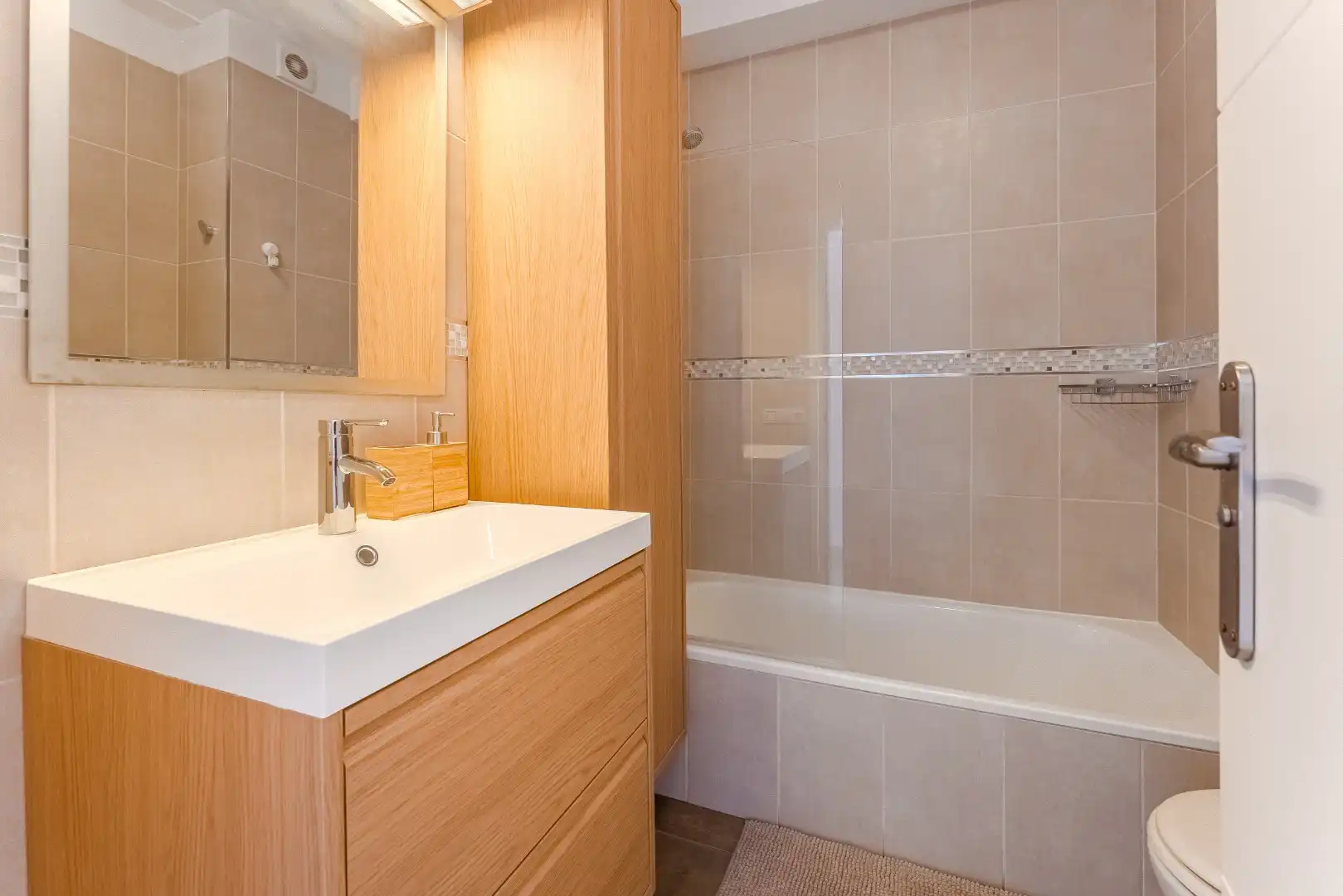  Gerenoveerd appartement met toegang tot het strand foto 14