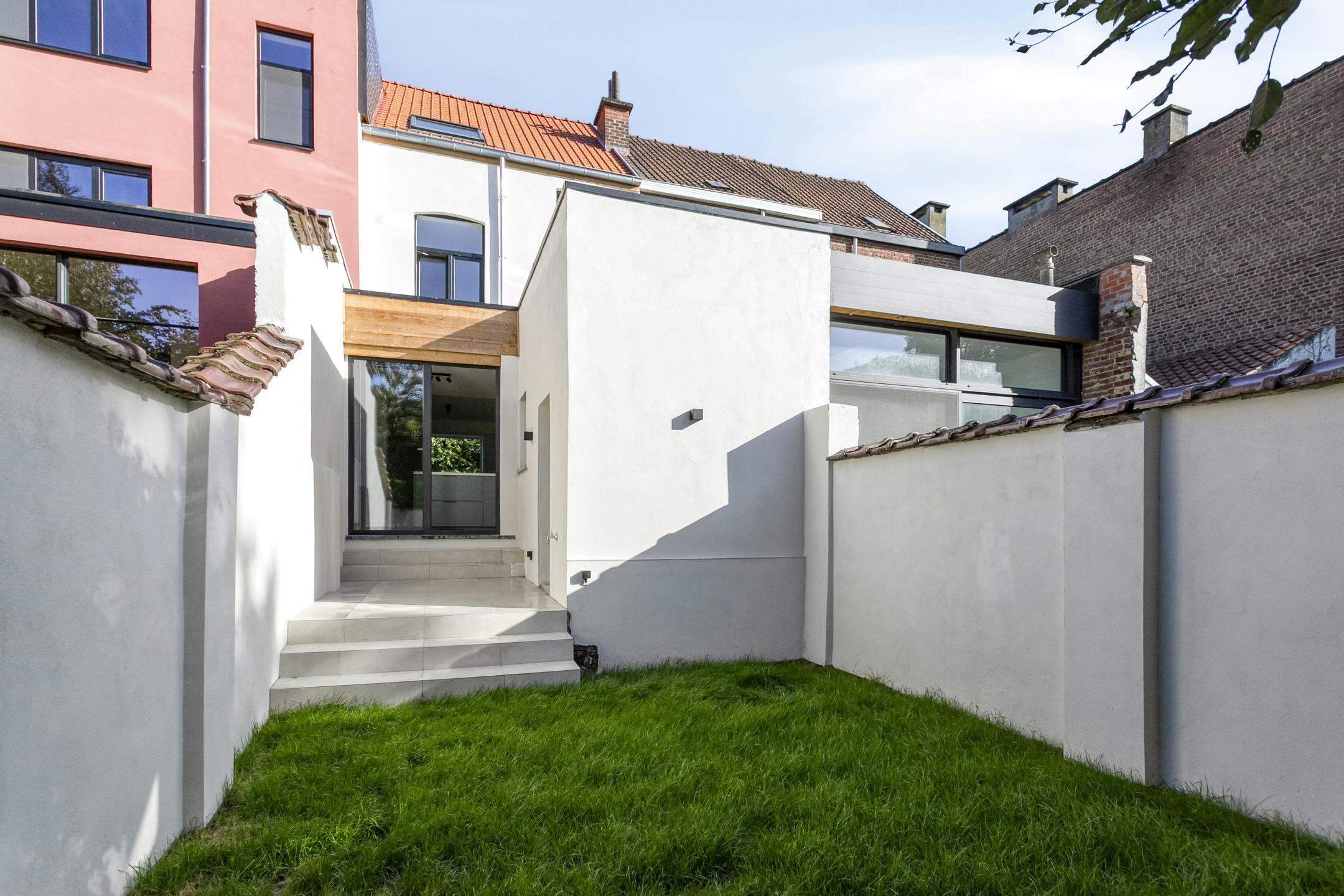 Prachtig vernieuwde ruime woning met EPC B te koop in centrum Kortrijk foto 15