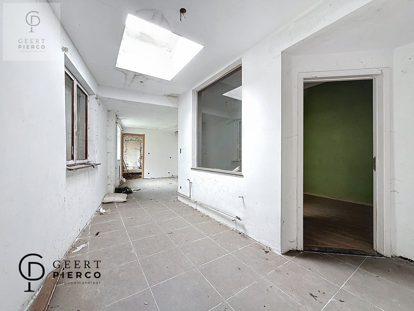 Uniek renovatie- of nieuwbouwproject in hartje Landen foto 8
