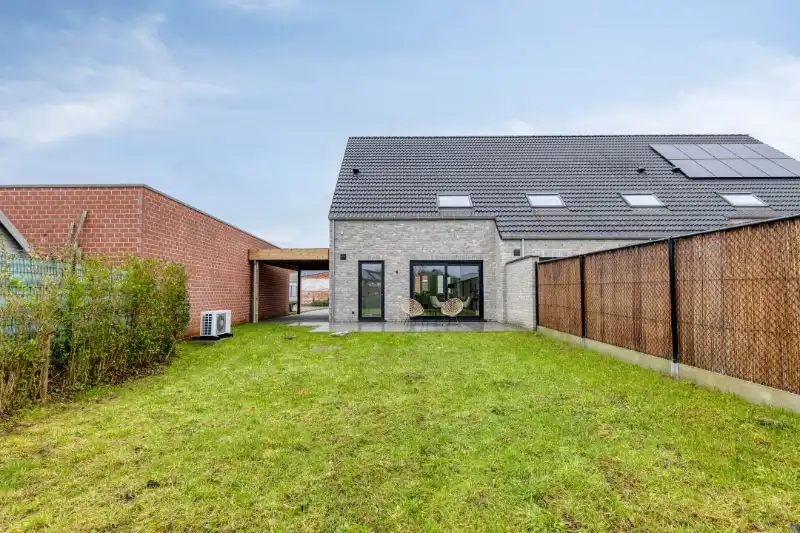 Nieuwbouwwoning foto 21