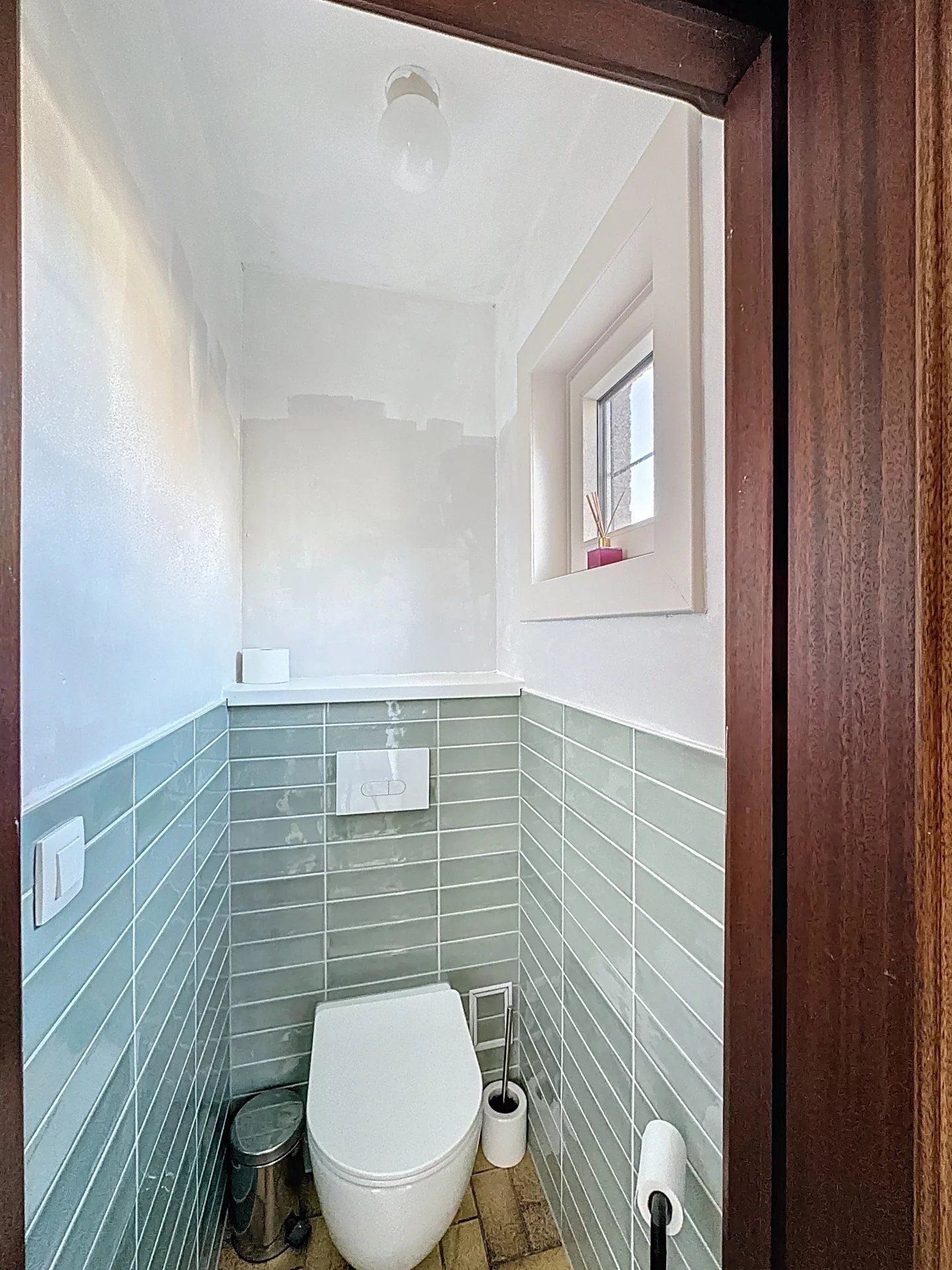 Recent gerenoveerde woning met 3 ruime slaapkamers en kleine tuin vlakbij het centrum. foto 19