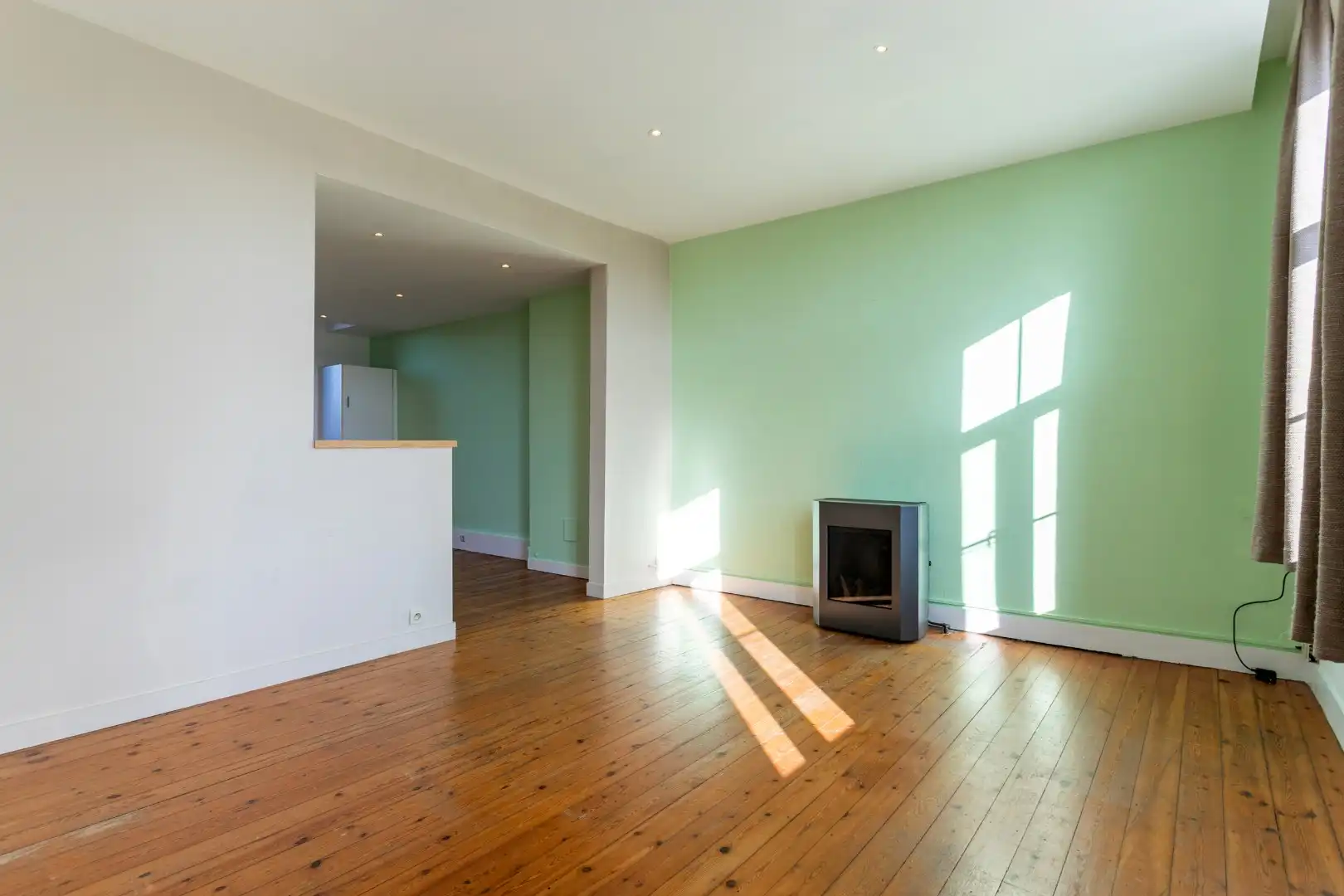 Duplexappartement in het hart Halle te koop met 2 slpks foto 3