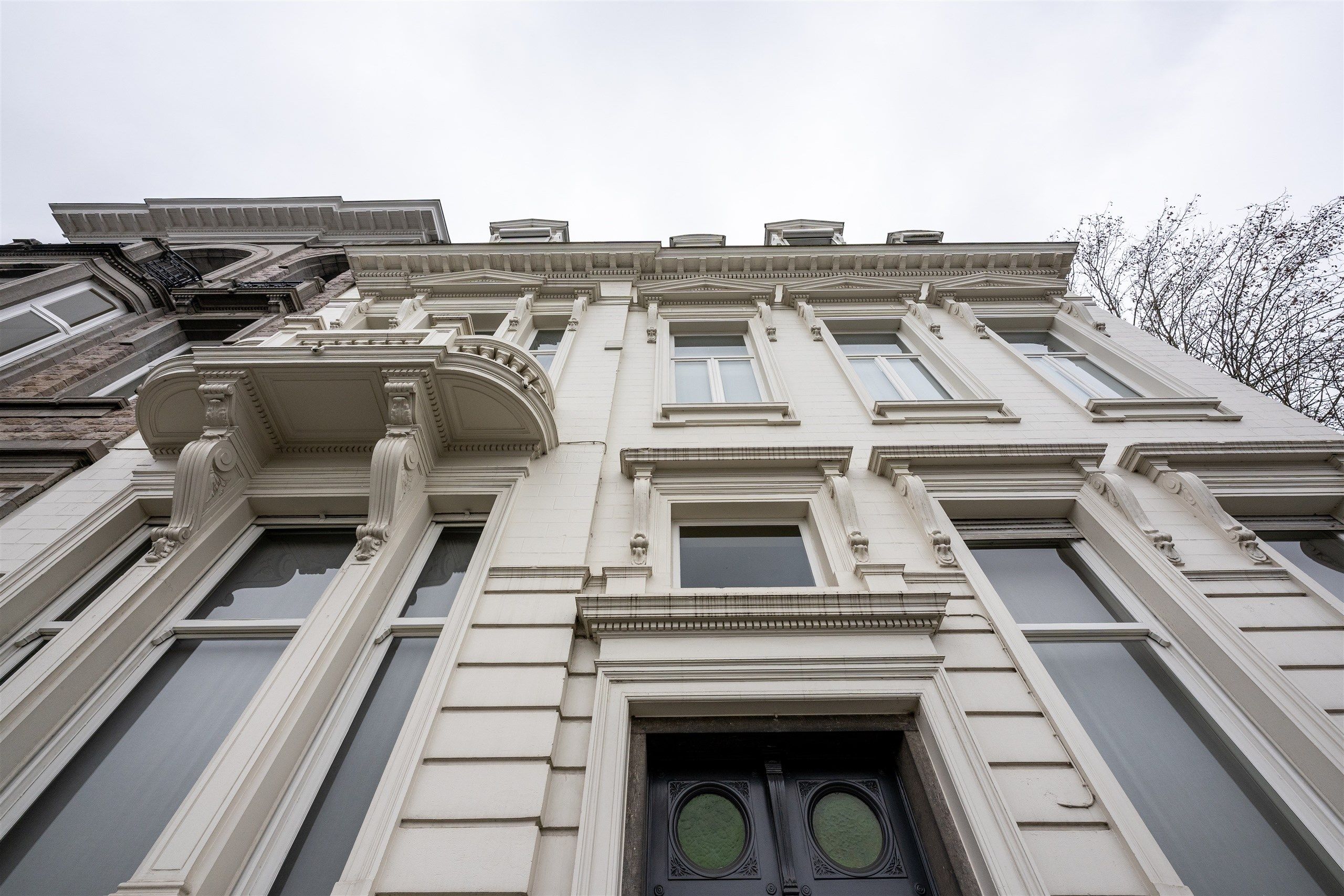 Majesteit in Steen: Imposante eigendom  met 720 m² woonopp ! foto 3