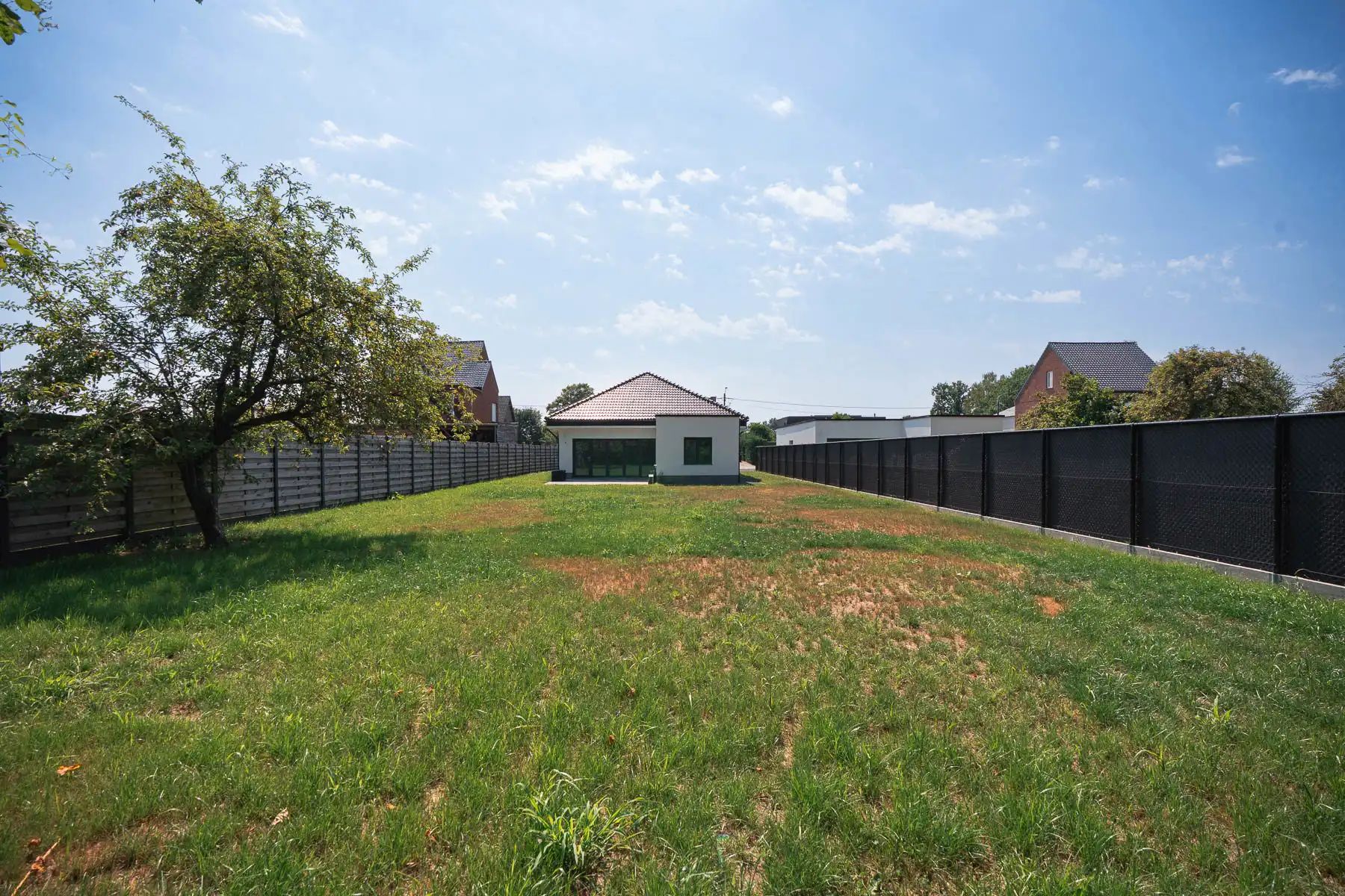 Ruime, recent gerenoveerde gezinswoning op gunstige ligging foto 25
