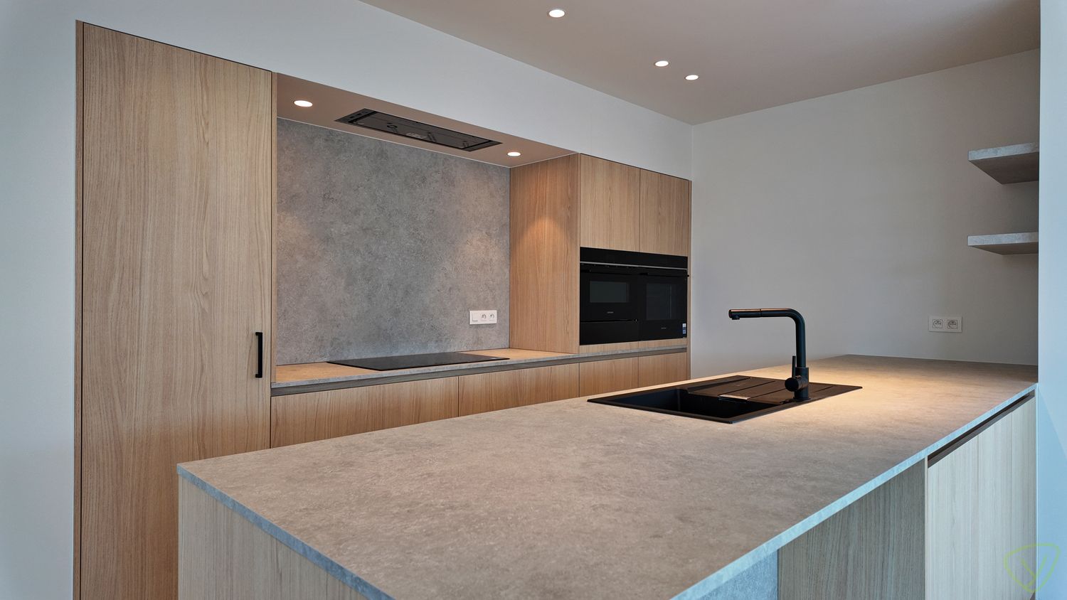Luxueuze en energiezuinige penthouse met riant terras in de Leopoldlaan! foto 8