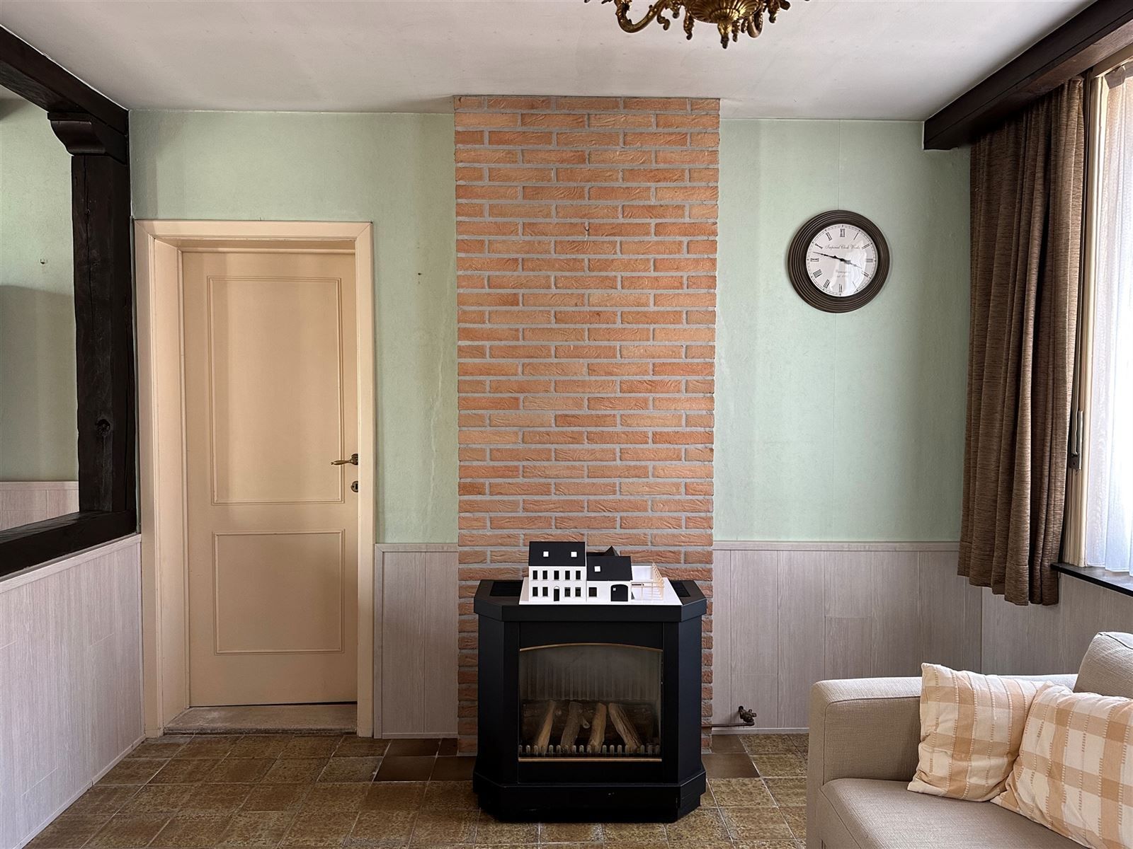 Charmante te renoveren woning te Erwetegem! foto 4