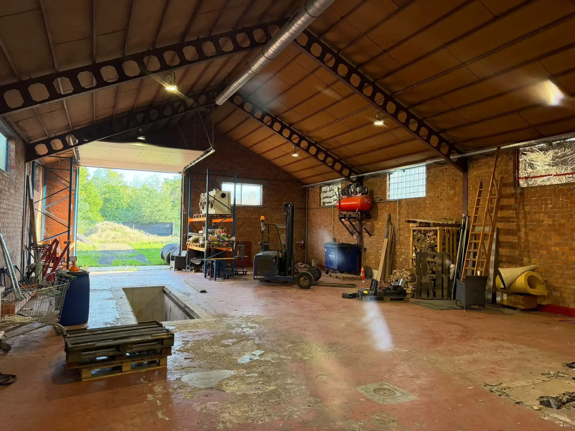 Te koop Zonhoven | bedrijfspand met woongedeelte op 14a00ca foto 2