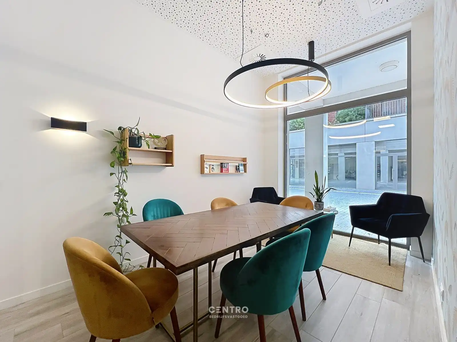 Modern kantoor (± 825 m²)  met 20 ondergrondse  parkeerplaatsen op een rustige, vlot bereikbare locatie te Roeselare (Noordhof), ideaal voor vrije beroepen en zelfstandigen. foto 7