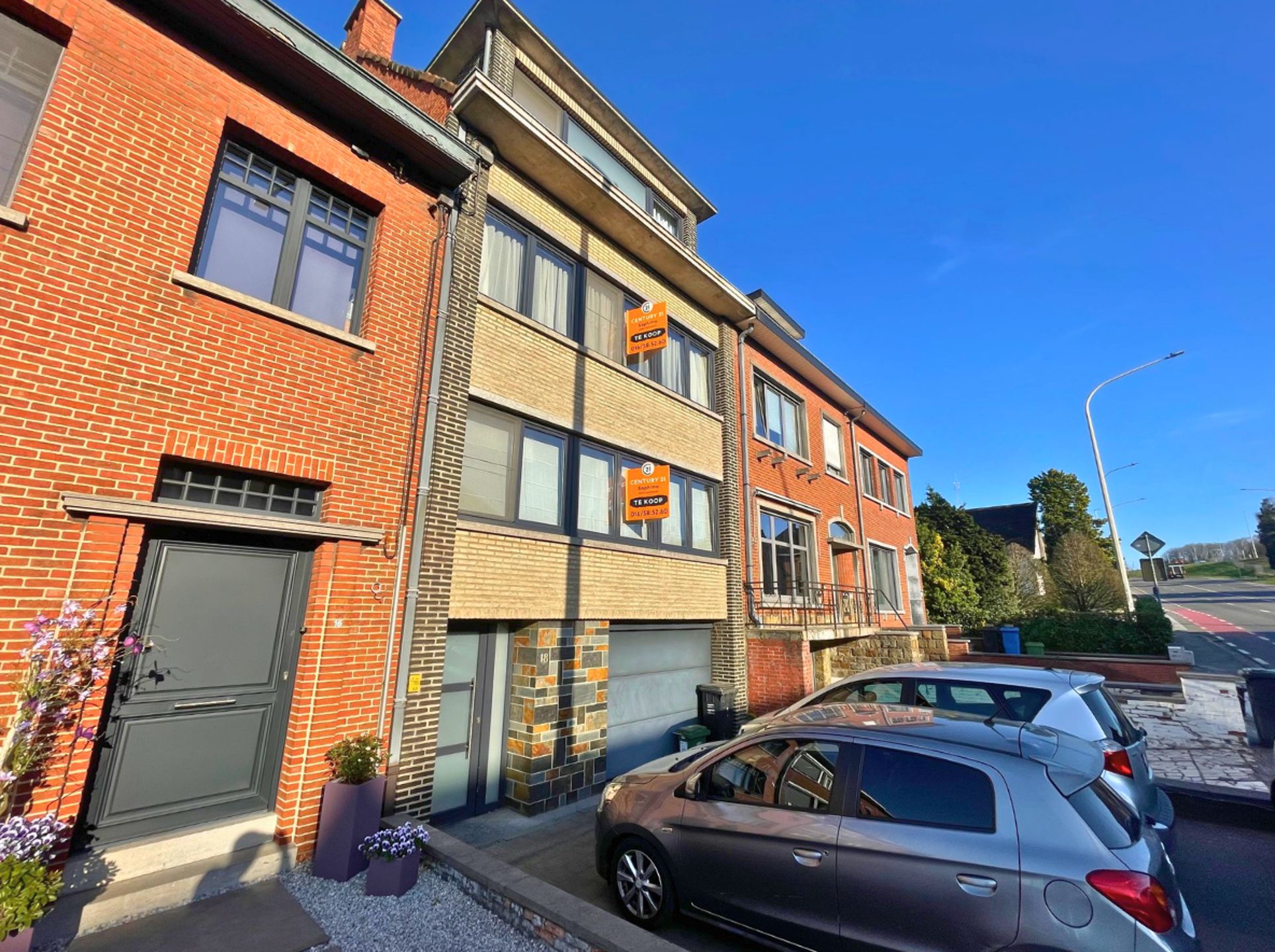 Appartementsgebouw op uitstekende locatie foto 2
