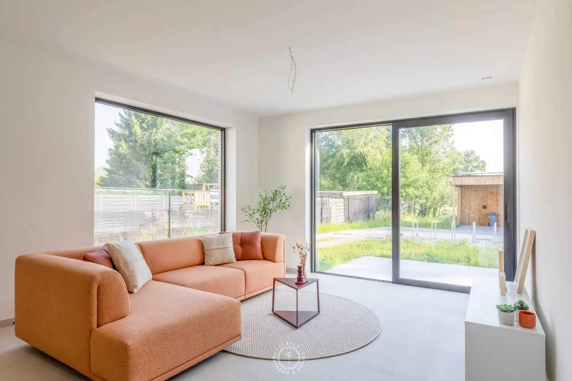 Deluxe drieslaapkamerappartement met privatieve tuin foto 7