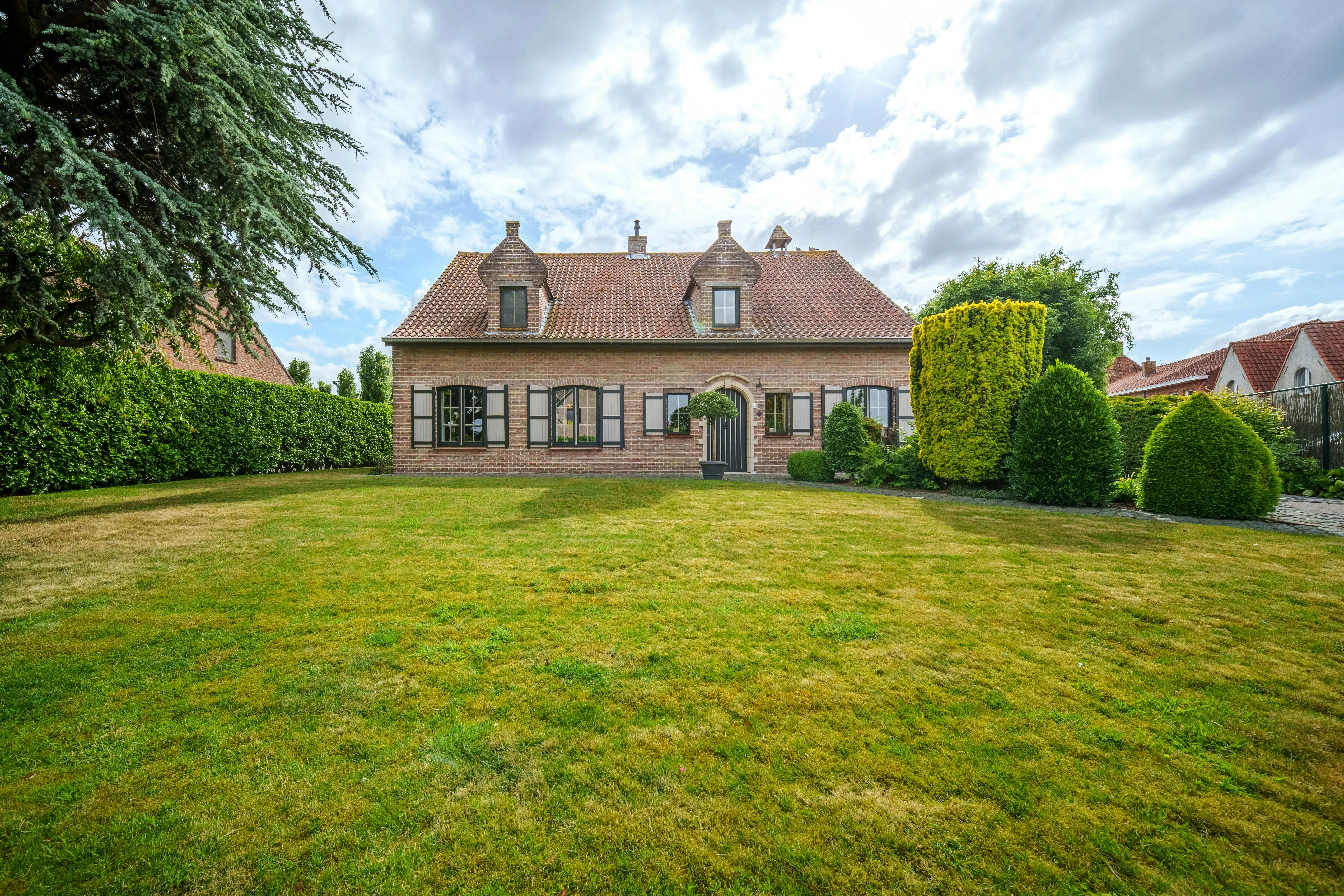 Karaktervol huis te koop in Merkem op 885m² foto 26