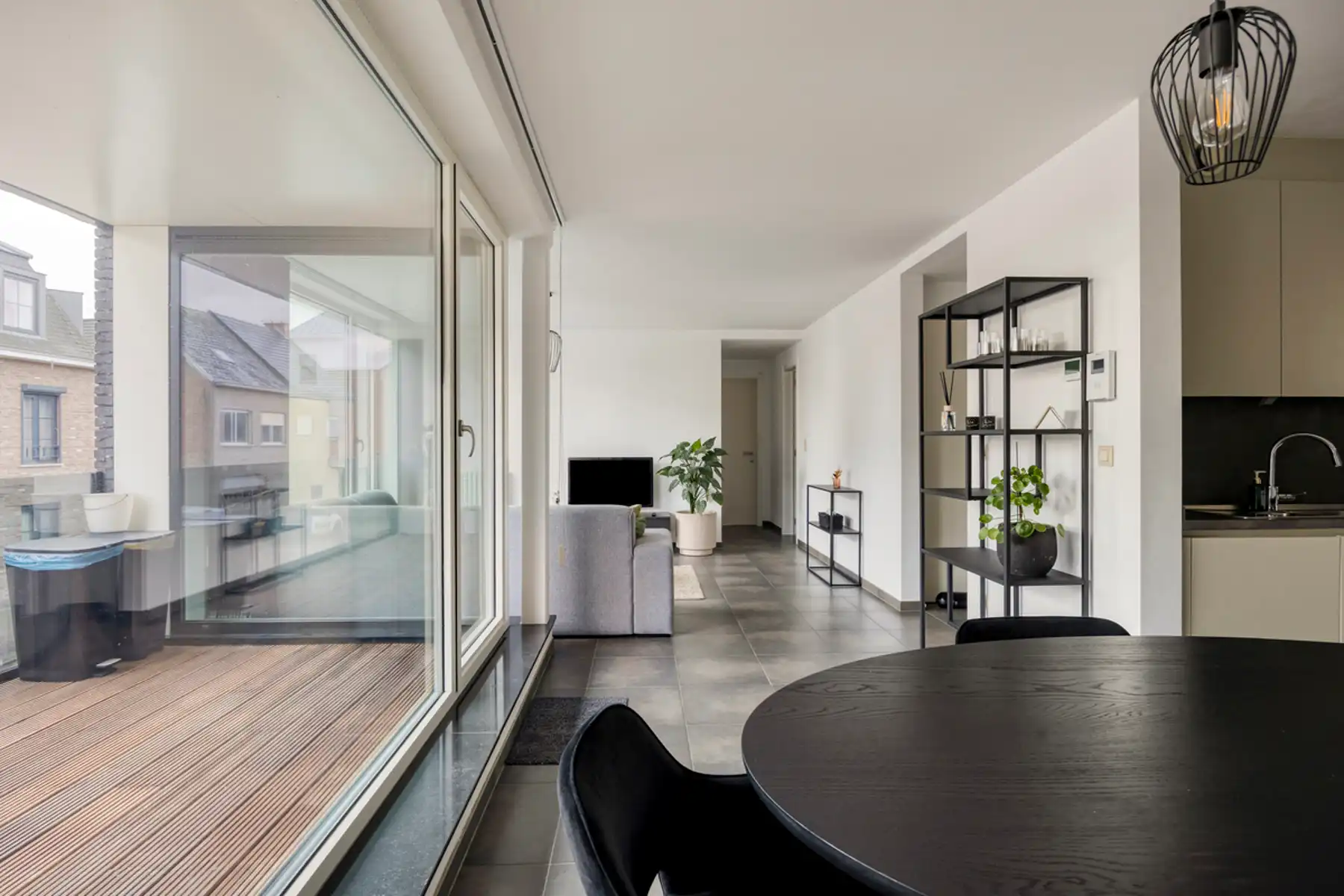 Energiezuinig appartement + autostaanplaats + kelder-berging foto 12