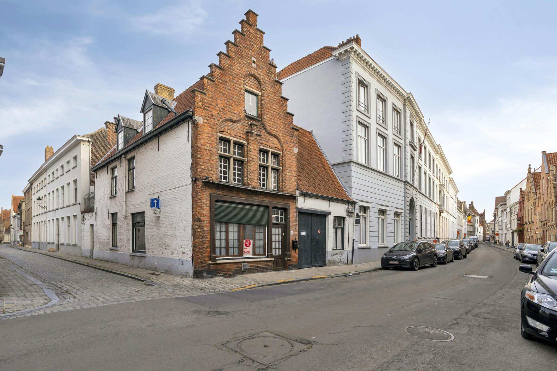 Hoekhuis te koop in centrum Brugge  foto 13