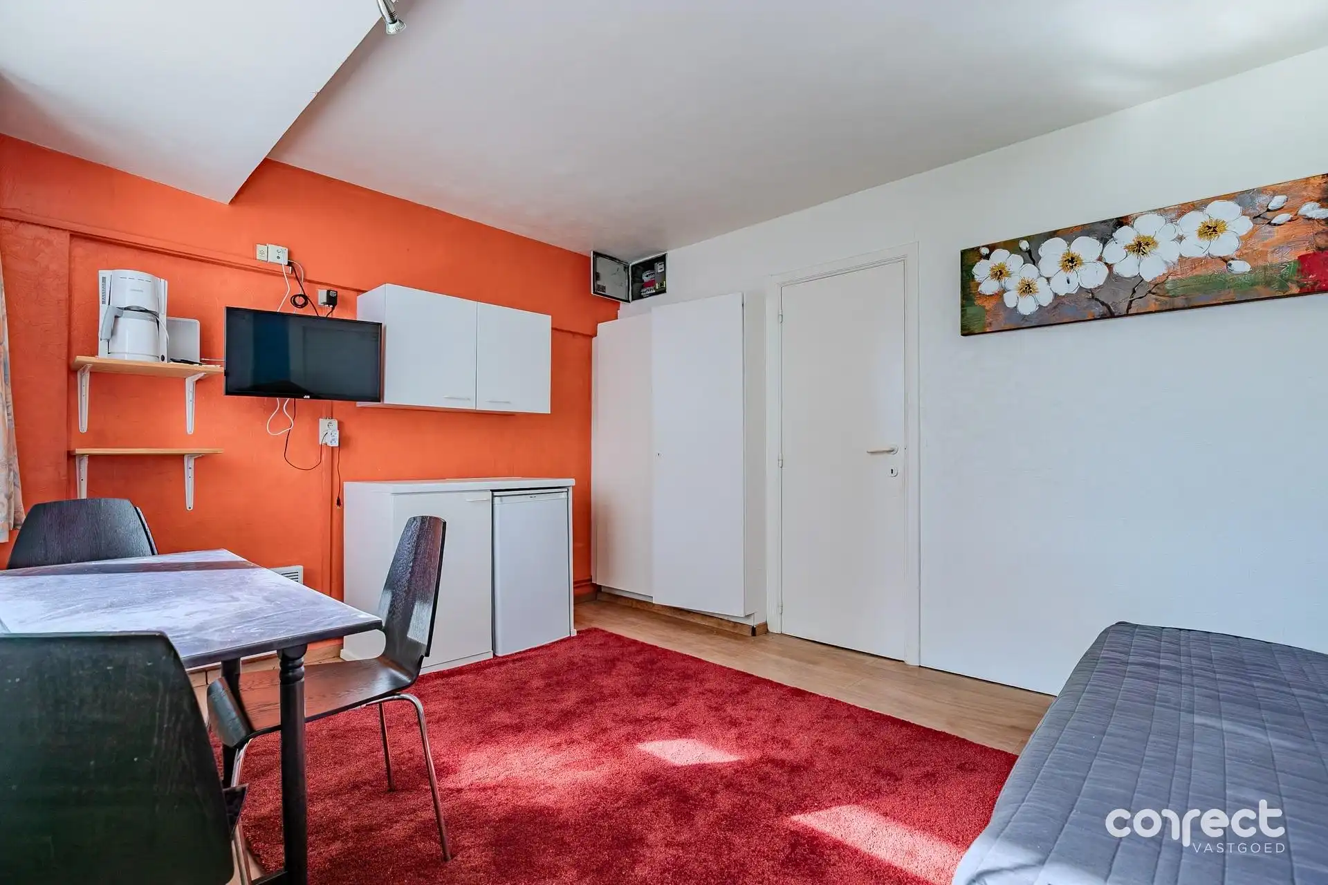 Te renoveren vakantie-appartement gelegen in De Haan (Park Atlantis). foto 2