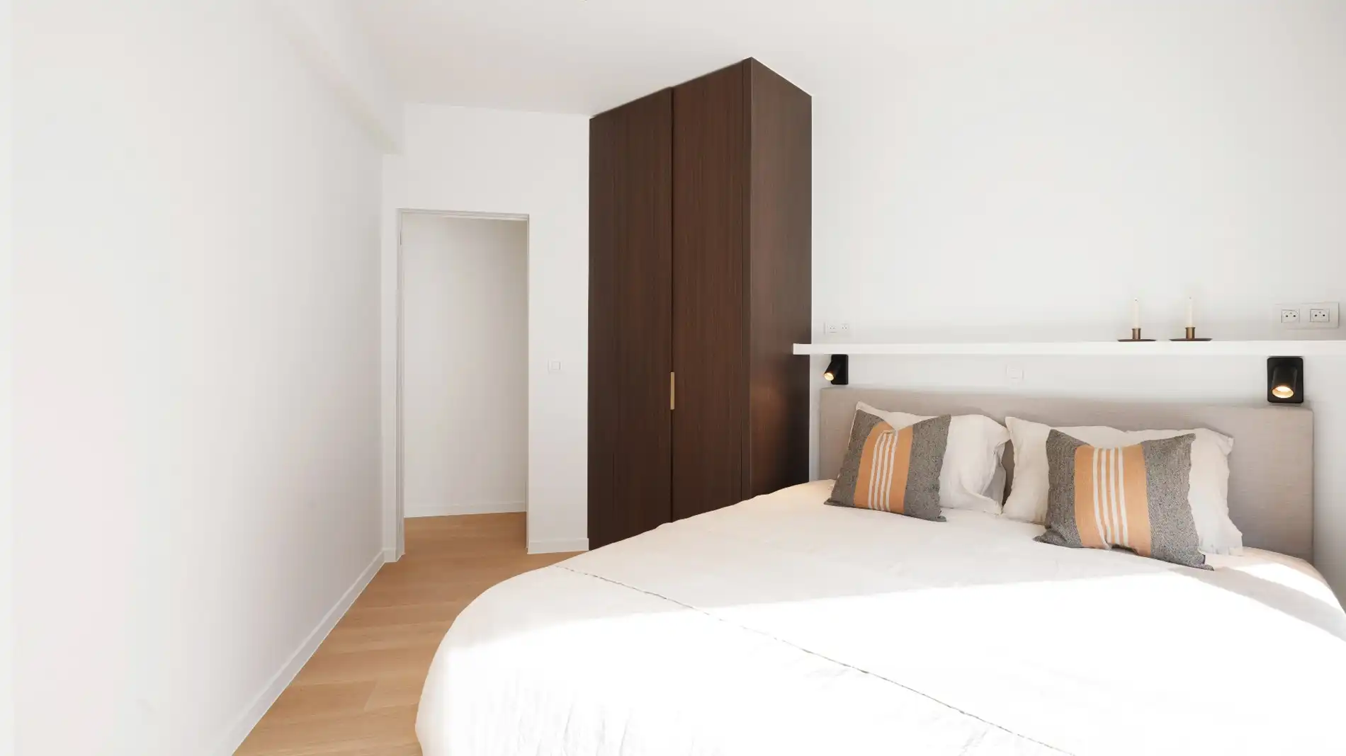 Luxueus gerenoveerd appartement in het Zoute met lateraal zeezicht foto 13