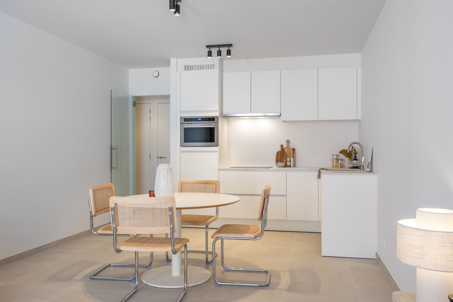 Nieuwbouwappartement met 2 slaapkamers vlakbij het centrum foto 3
