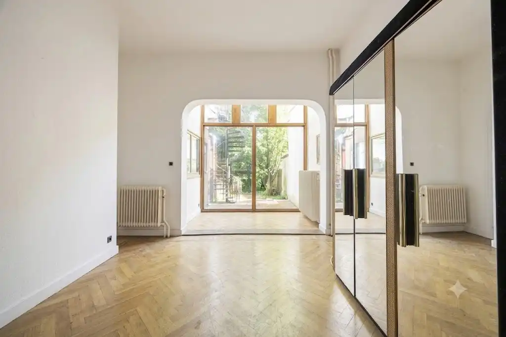 Karaktervol herenhuis (260 m²) in de gegeerde Pulhofwijk foto 5