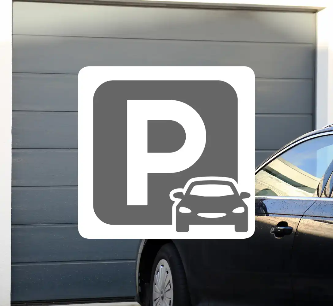 Ruime gesloten garagebox foto {{pictureIndex}}