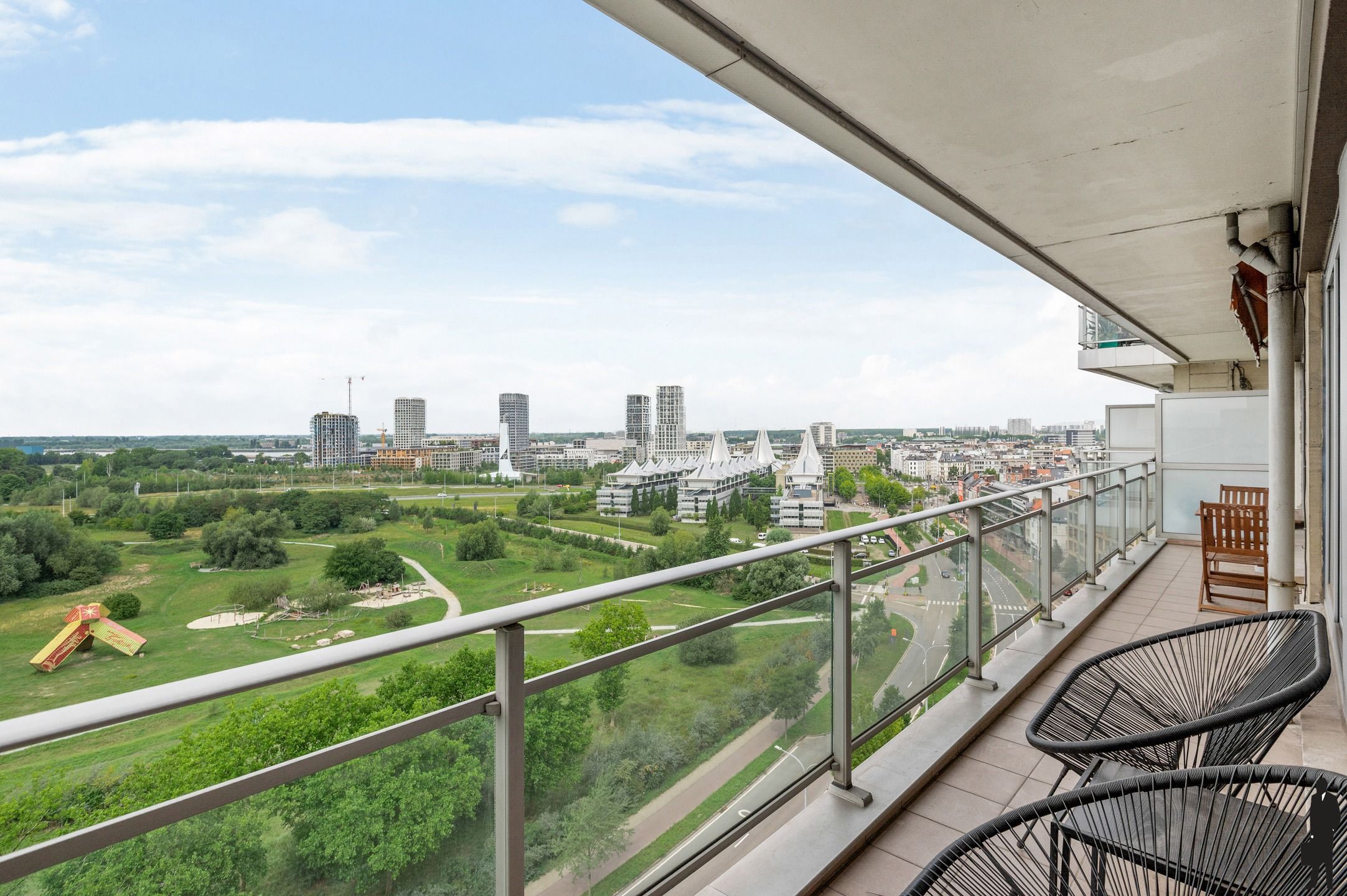 Instapklaar appartement met adembenemend uitzicht in Antwerpen foto 6