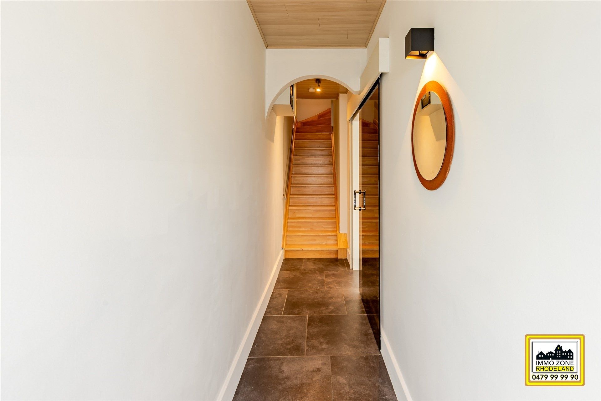 Instapklare woning met 2 slpks, garage en ruime tuin.  foto 3