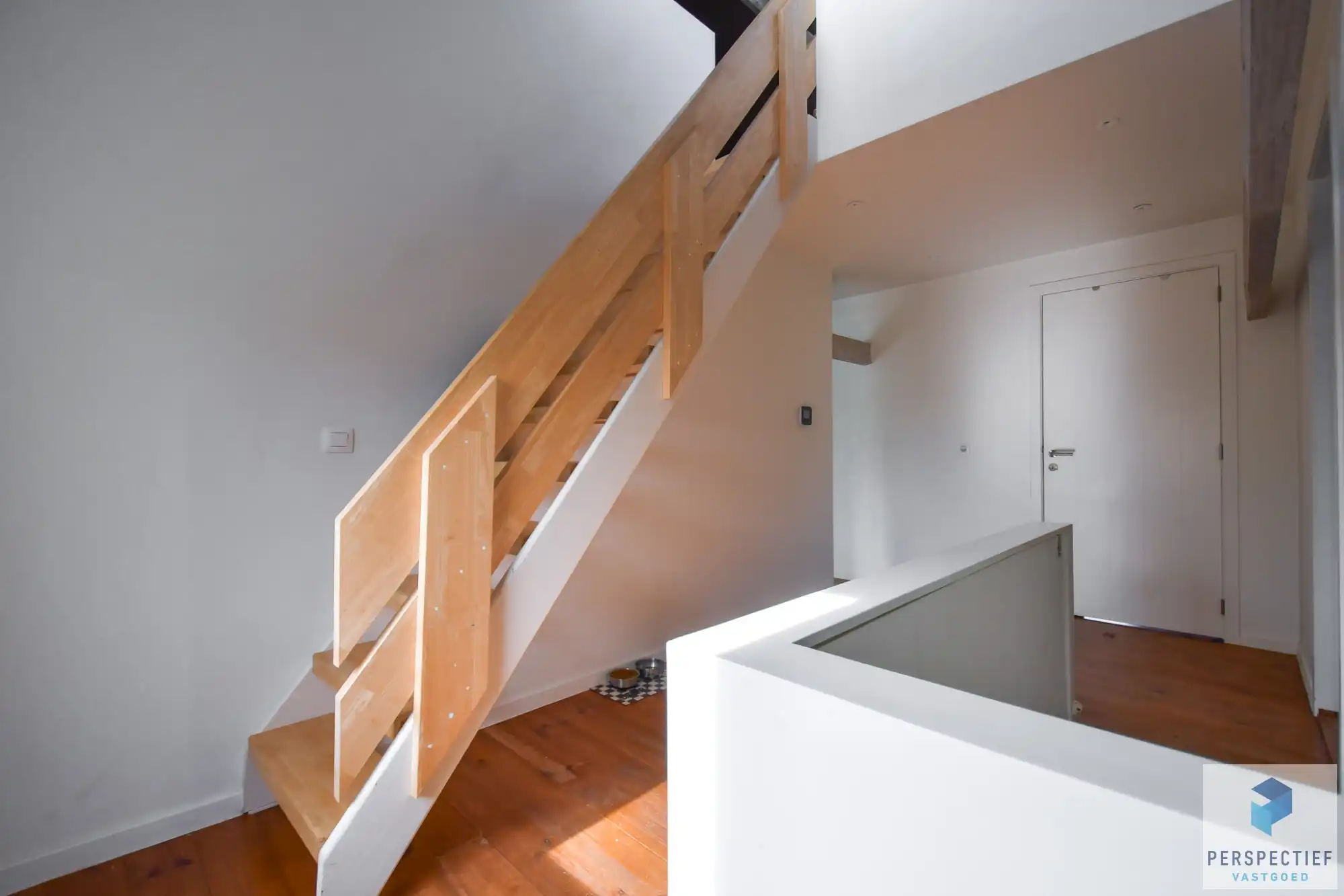 BEZOEKMOMENT VRIJDAG 20/03 VAN 15U TOT 17U |&nbsp;VERRASSEND RUIME CHARMANTE WONING met ZONGERICHTE GEZELIIGE TUIN foto 20