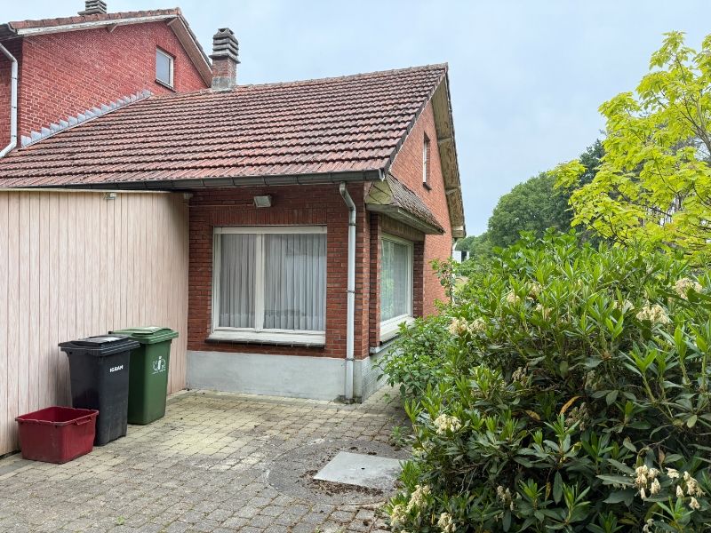 Te renoveren woning foto 3