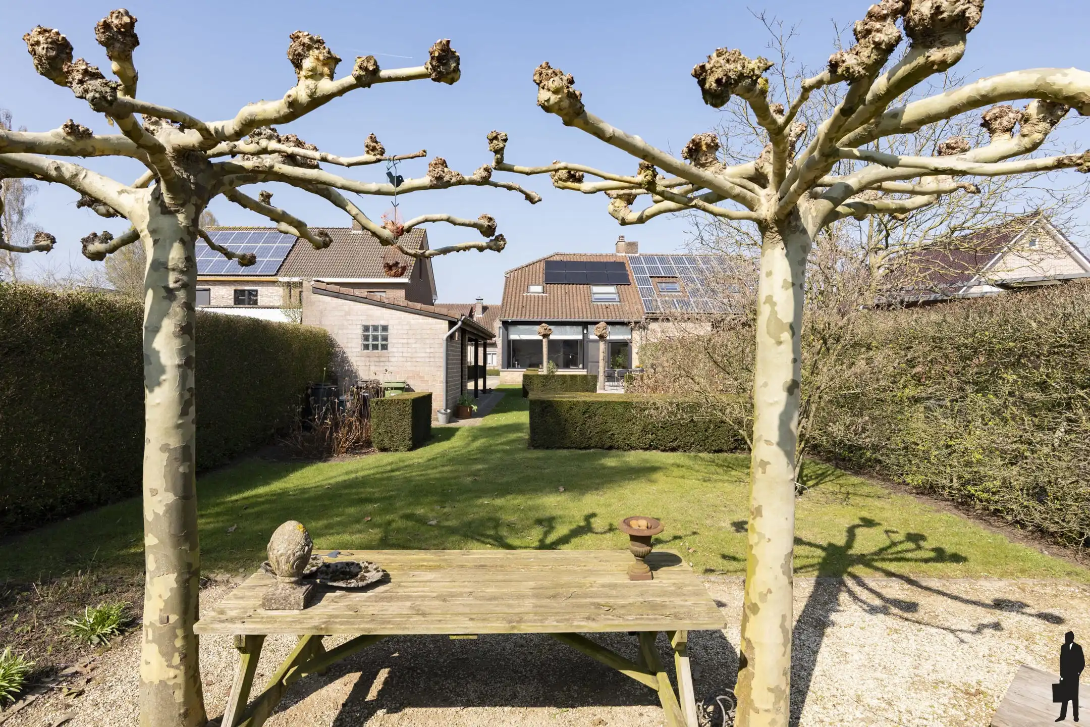 Ruime splitlevel woning, zuidgerichte tuin (ca. 522 m²) foto 28