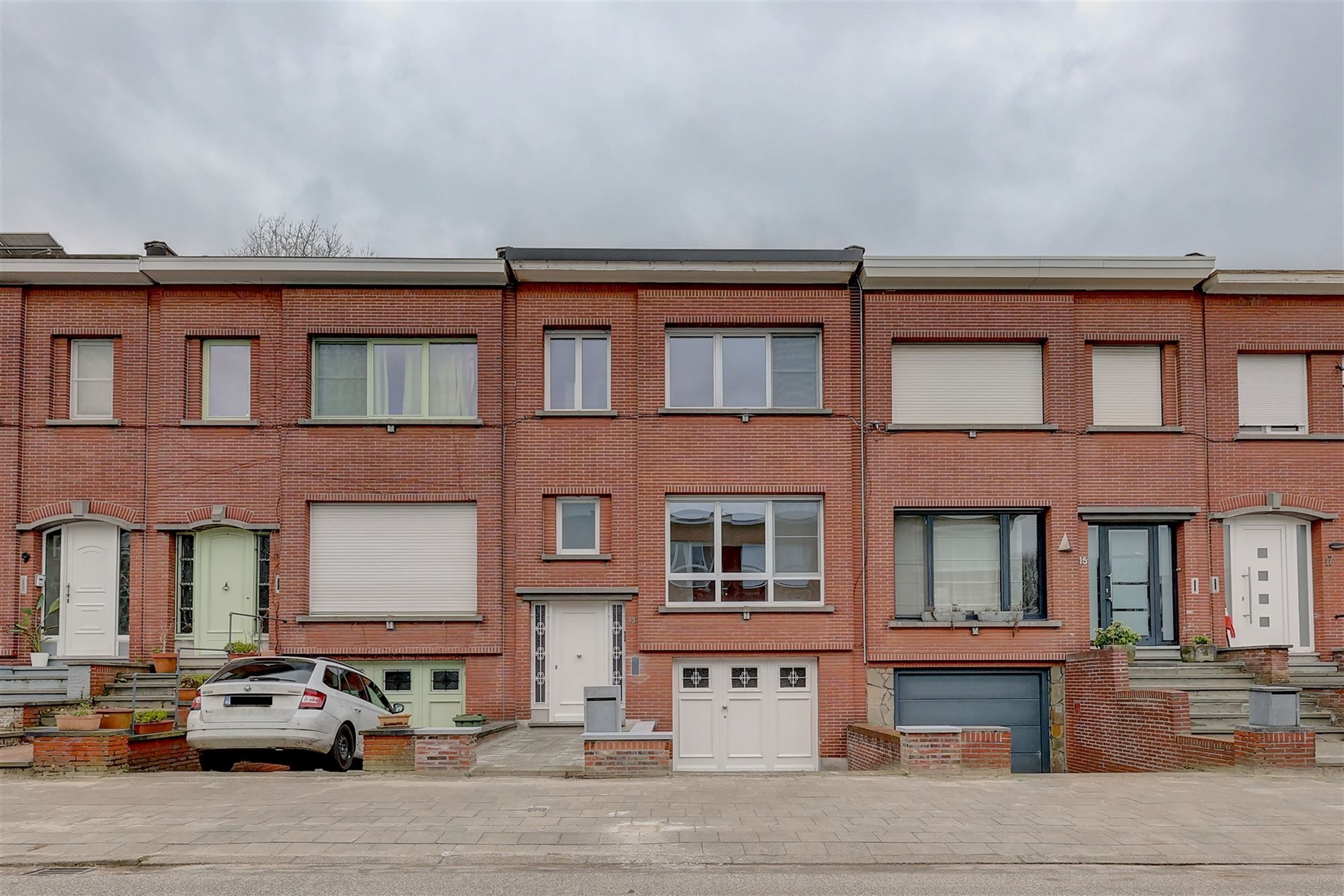 Gerenoveerd huis met tuin en garage te huur in Wilrijk foto 20