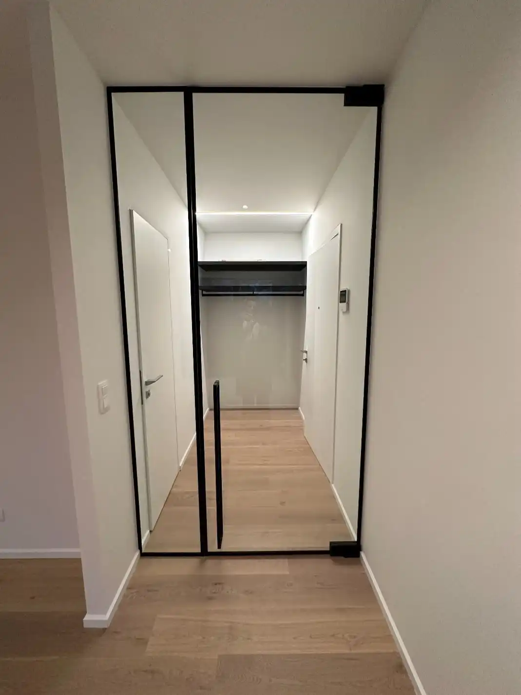 Appartement met staanplaats in parktuin! foto 3