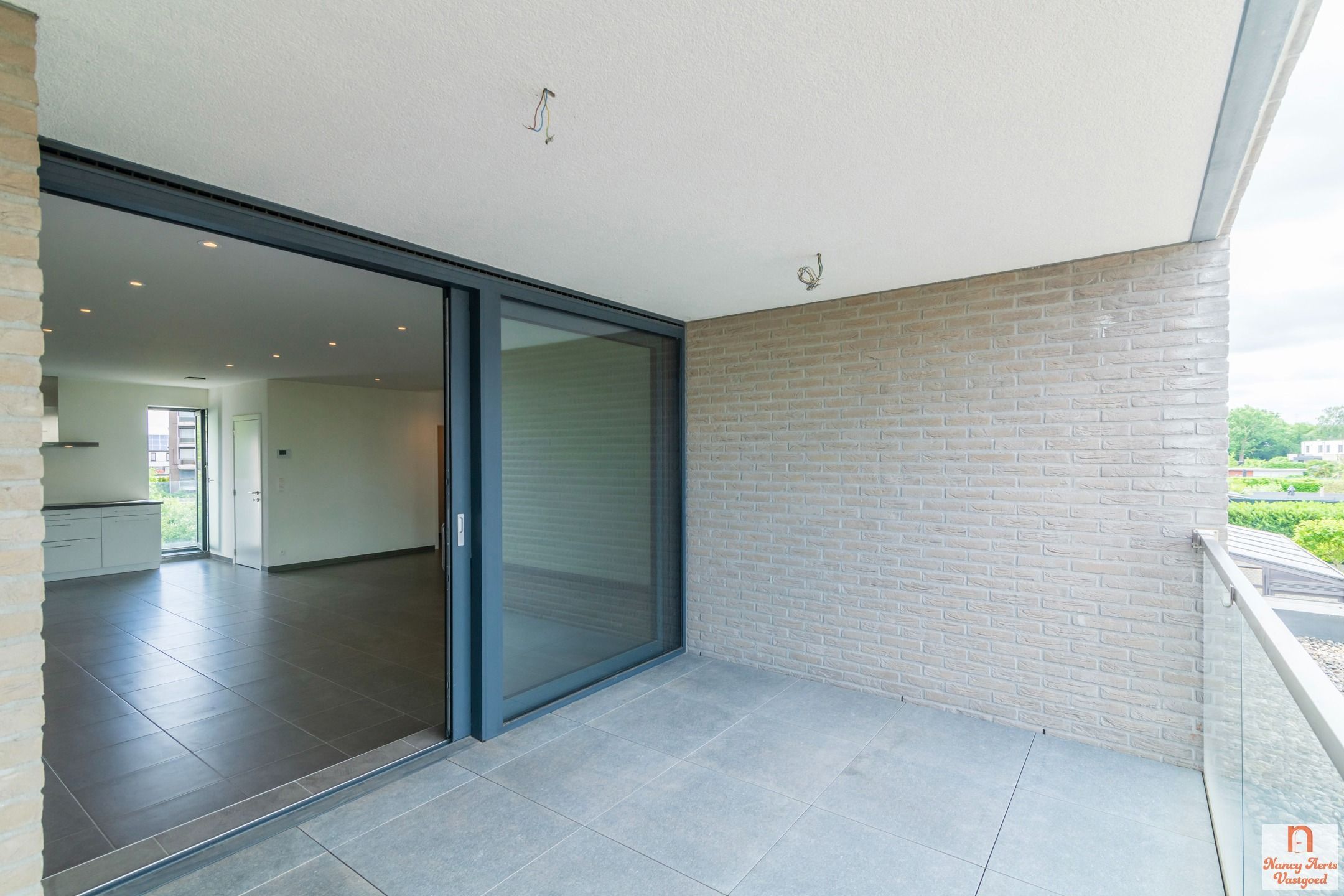 Licht en ruim duplexappartement met parking in Hasselt  foto 15