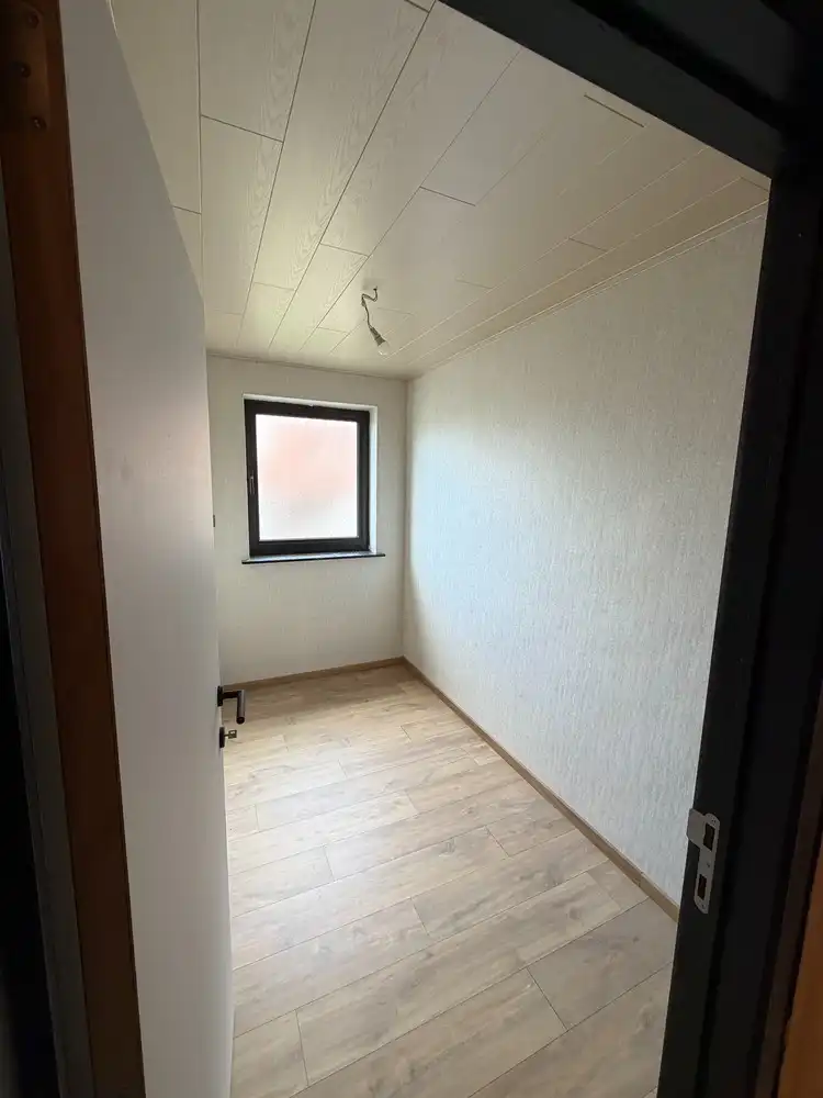 Ruime en lichtrijke vrijstaande woning foto 12