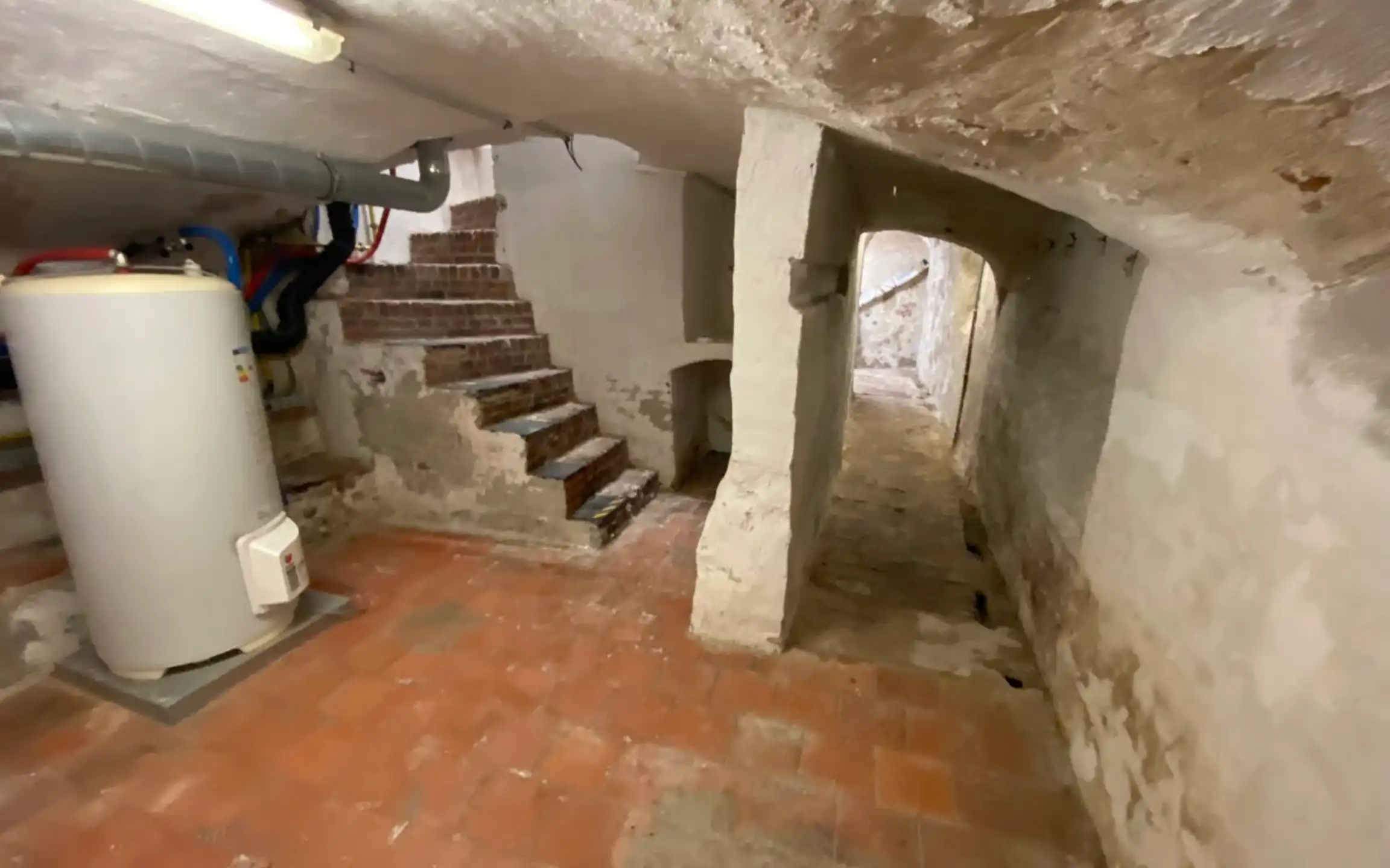 AALST - Commerciële ruimte pal in het centrum foto 8