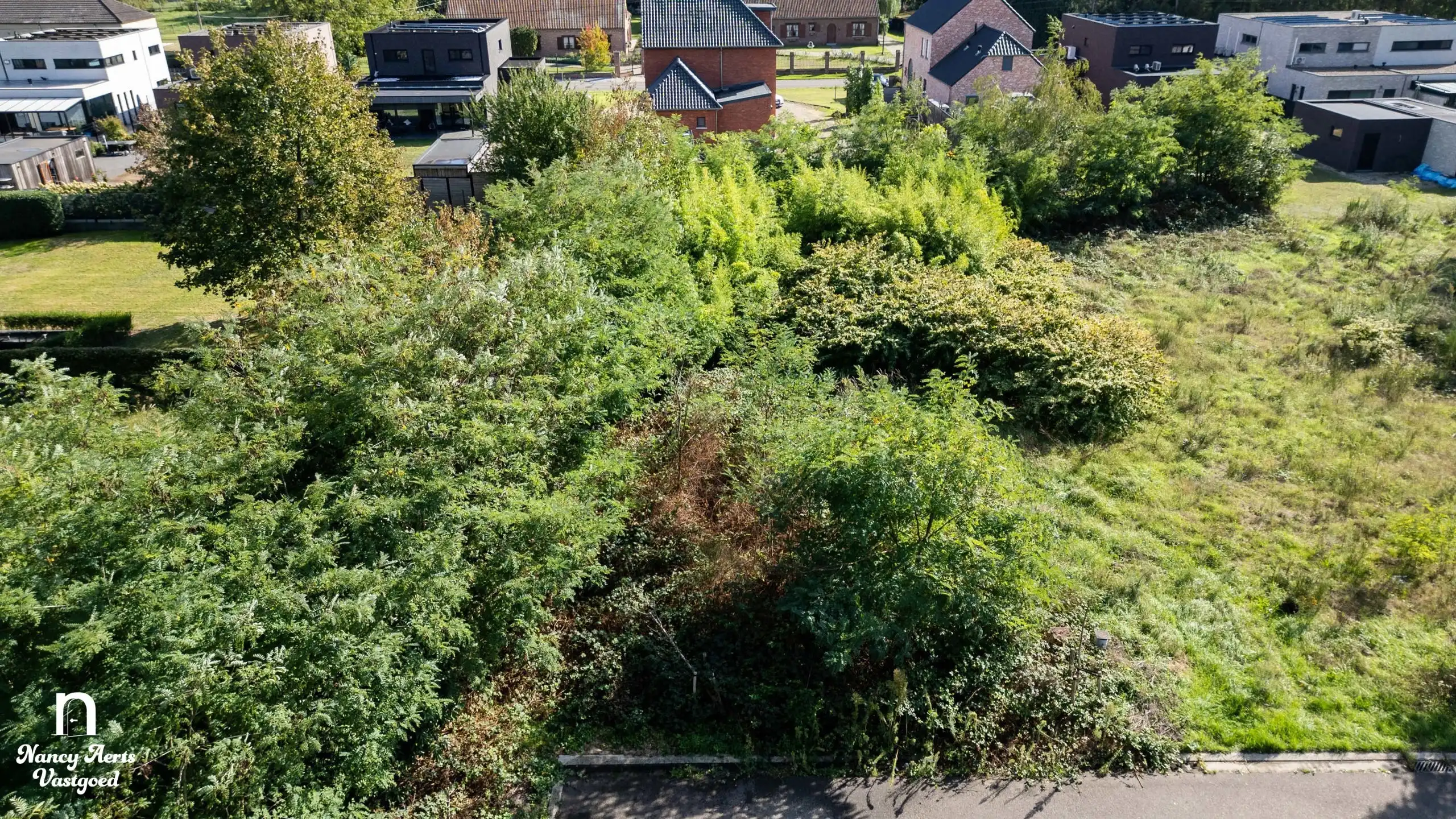 Uniek en rustig gelegen bouwgrond 638 m² voor open bebouwing foto 5