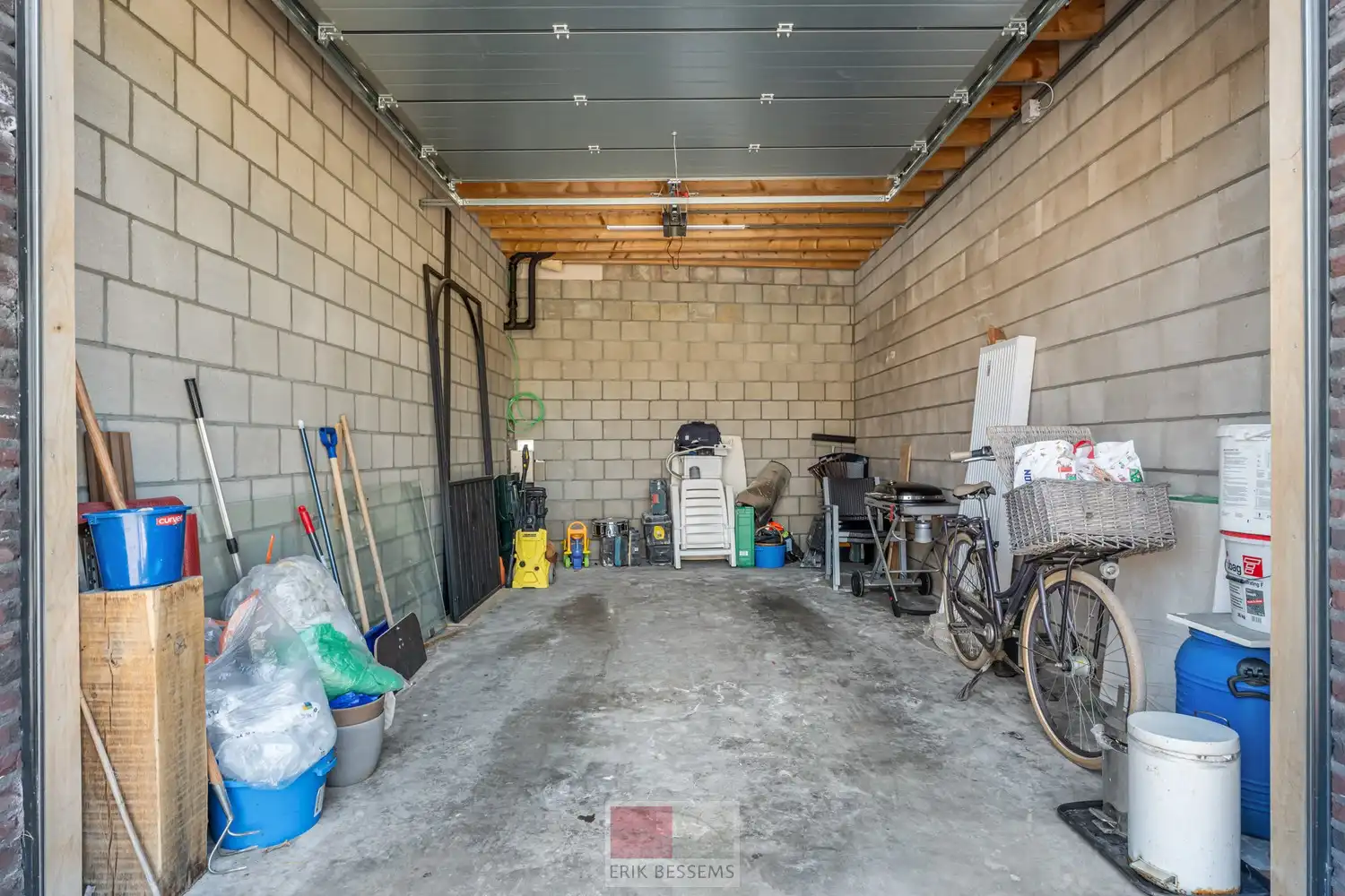 Prachtig authentiek herenhuis met ruime loods en garage in de Voerstreek! foto 43