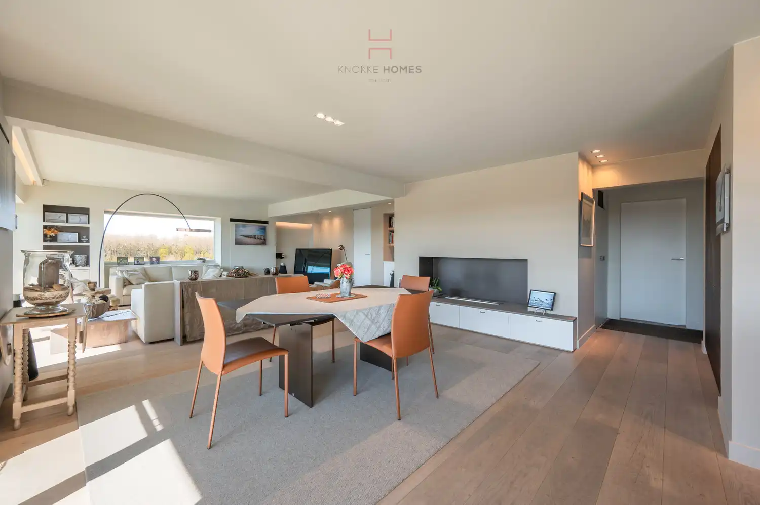 Riant appartement met open zicht over het meer van Duinbergen foto 8