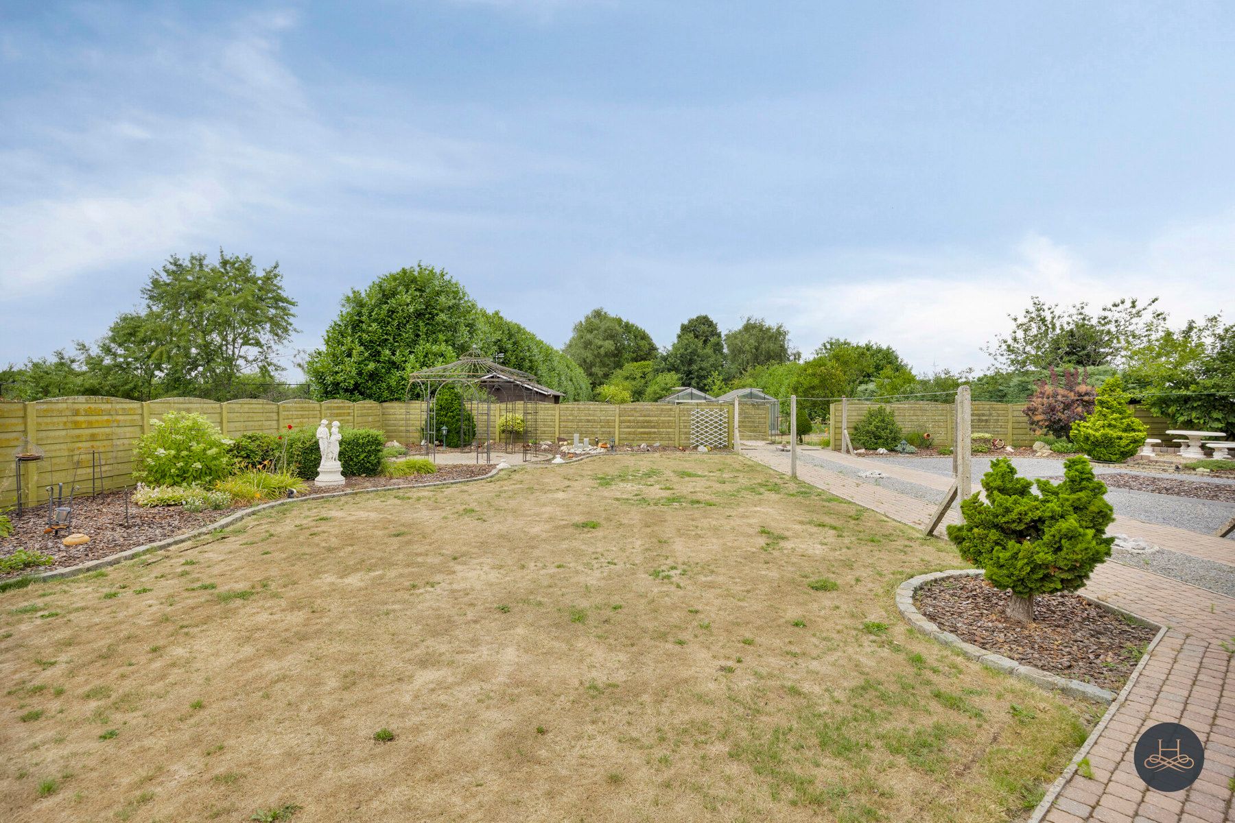 Uitstekend onderhouden woning met prachttuin op toplocatie foto 6