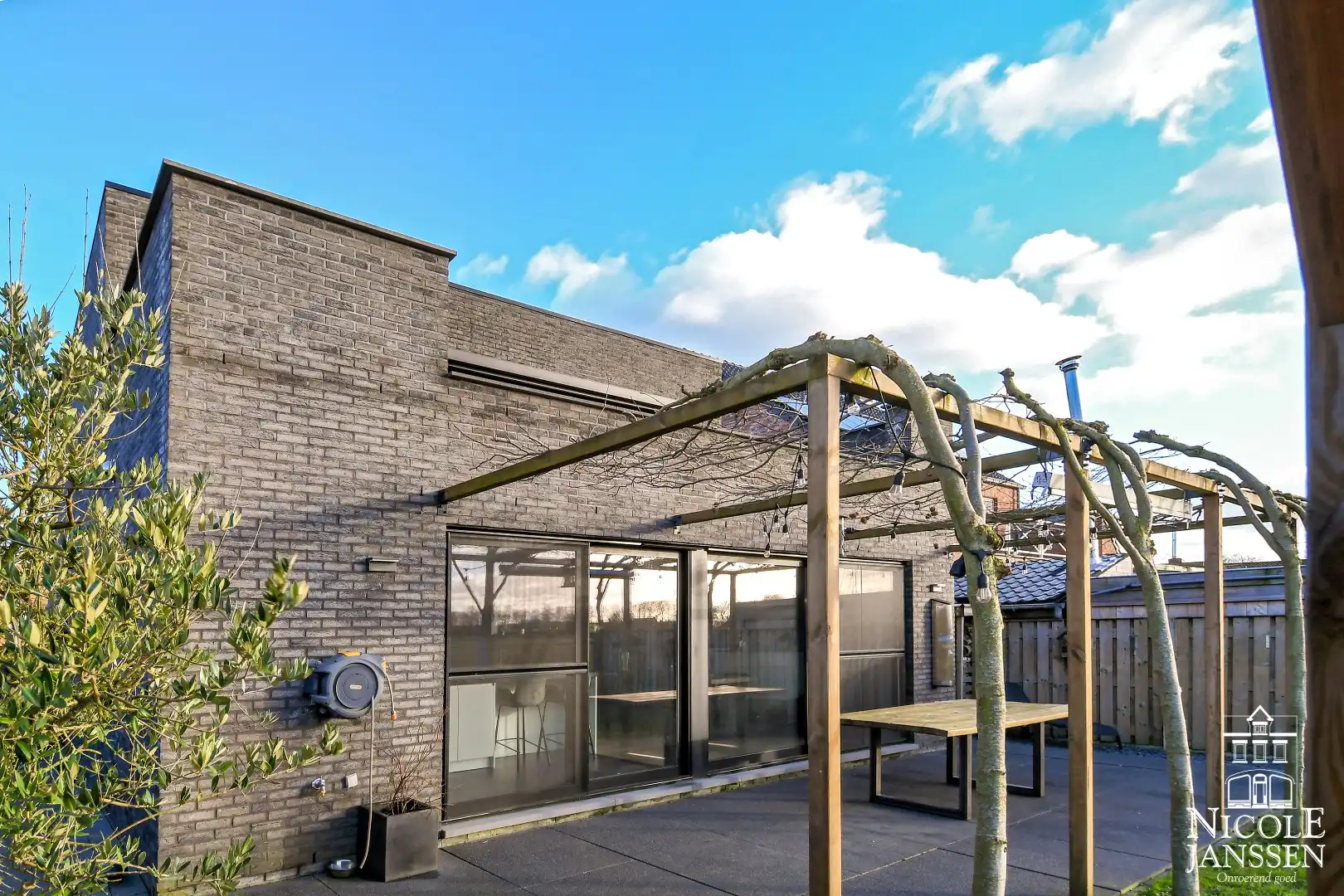 Energiezuinig modern huis met fantastisch vrij uitzicht foto 32