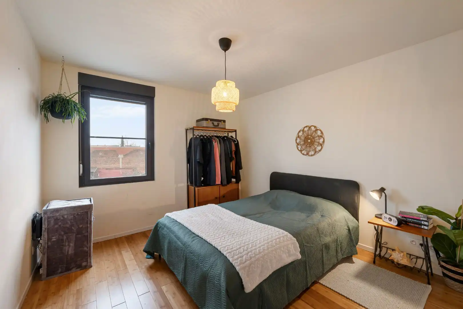 Instapklare woning met 3 slaapkamers en verzorgde stadstuin in Kortrijk foto 12