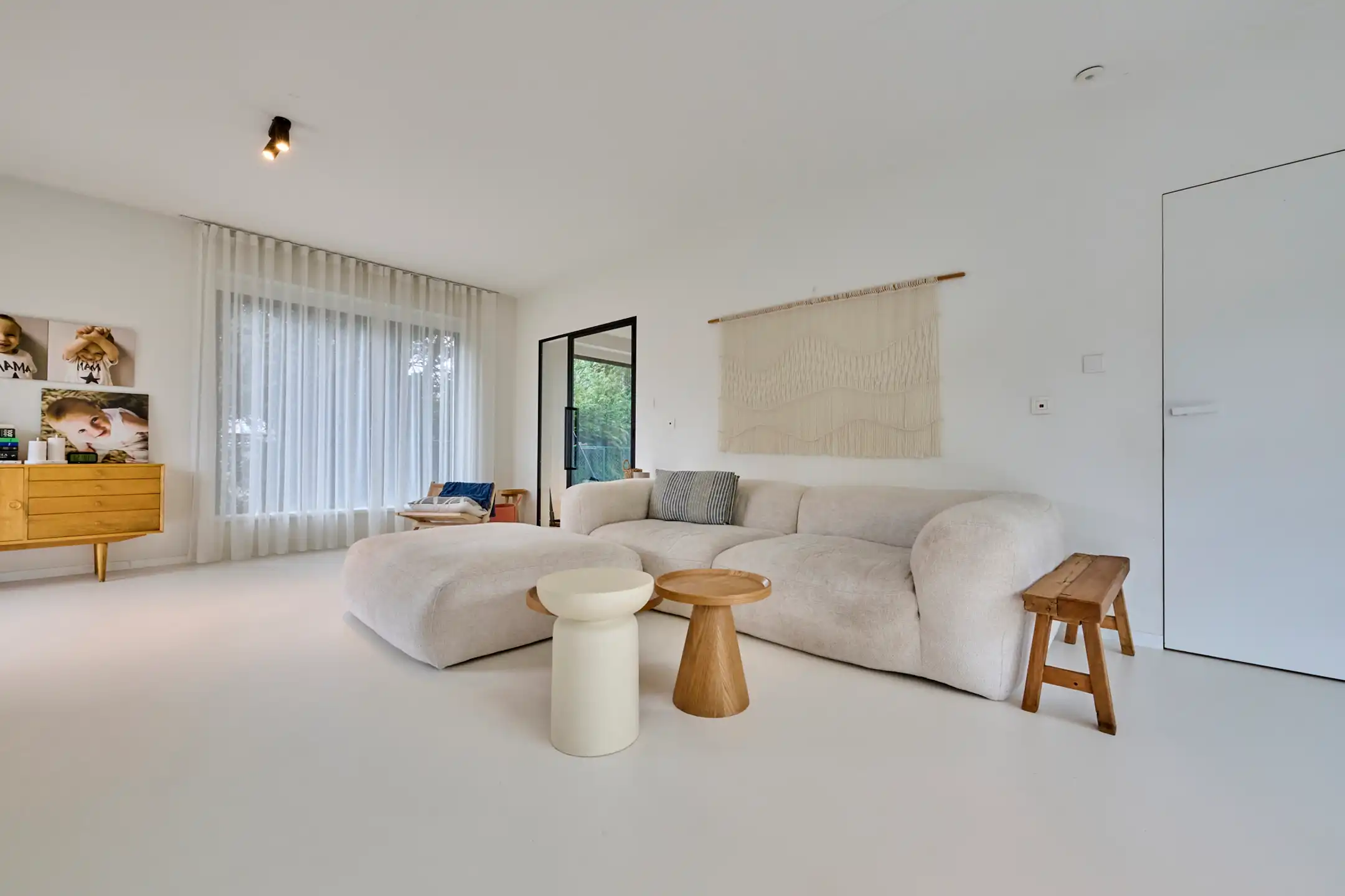 Prachtig vernieuwde villa op een rustige ligging in Genk foto 3